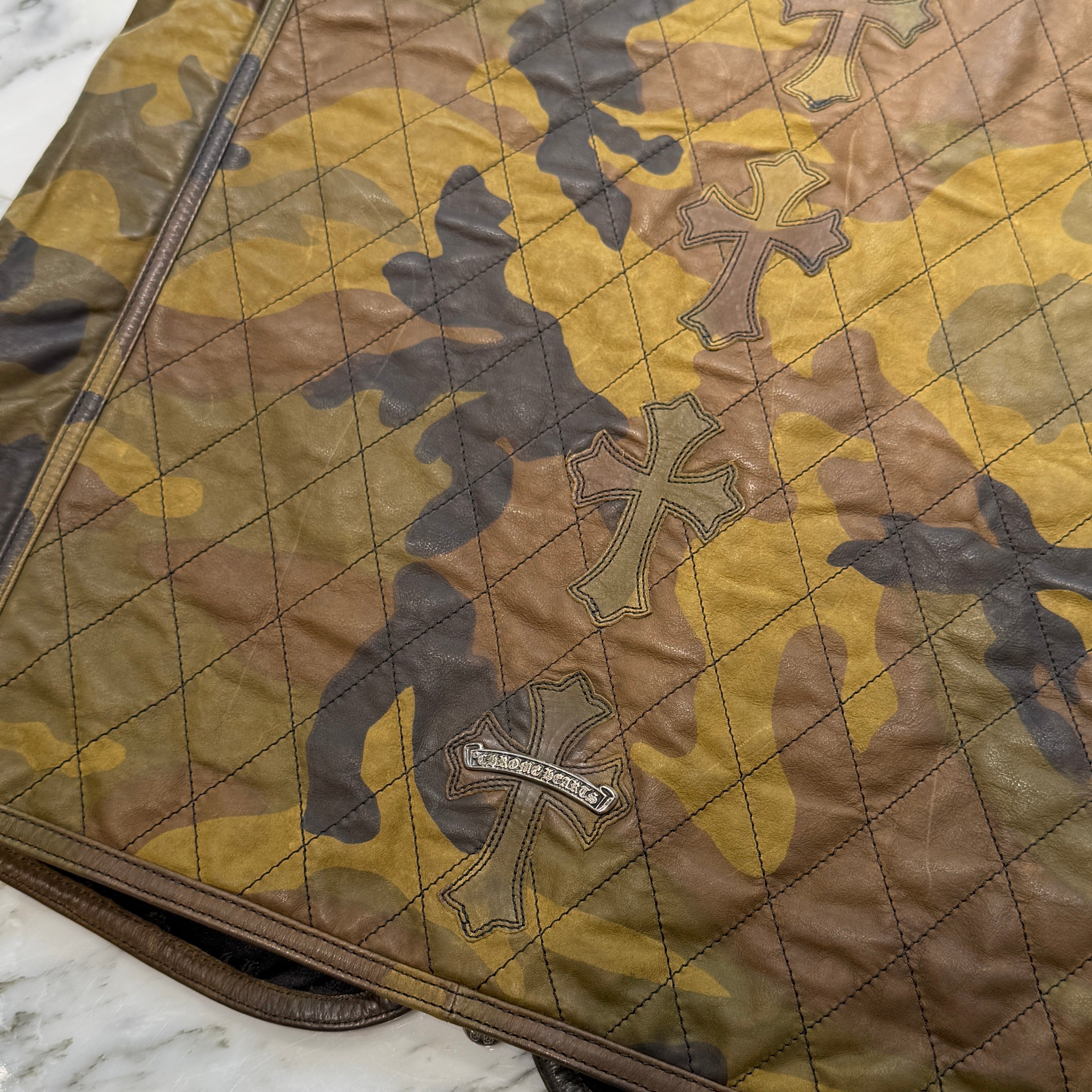 CHROME HEARTS Camouflage Leather Cross Patch DUCK VEST Size S クロムハーツ カモフラージュ レザークロスパッチ ダックベスト サイズS