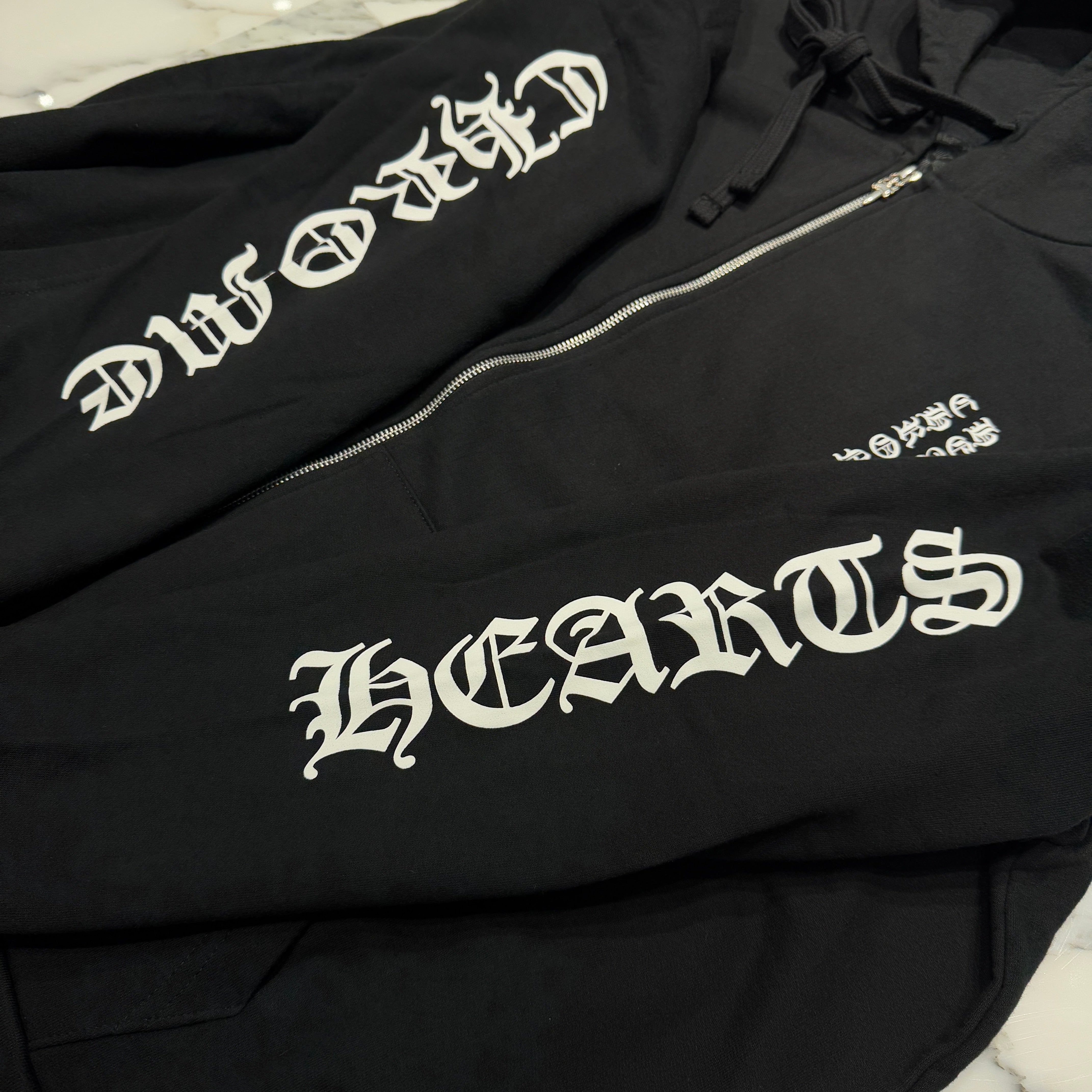 CHROME HEARTS Vertical Logo Zip Up Hoodie Size M クロムハーツ ヴァーティカルロゴ ジップアップフーディー サイズM