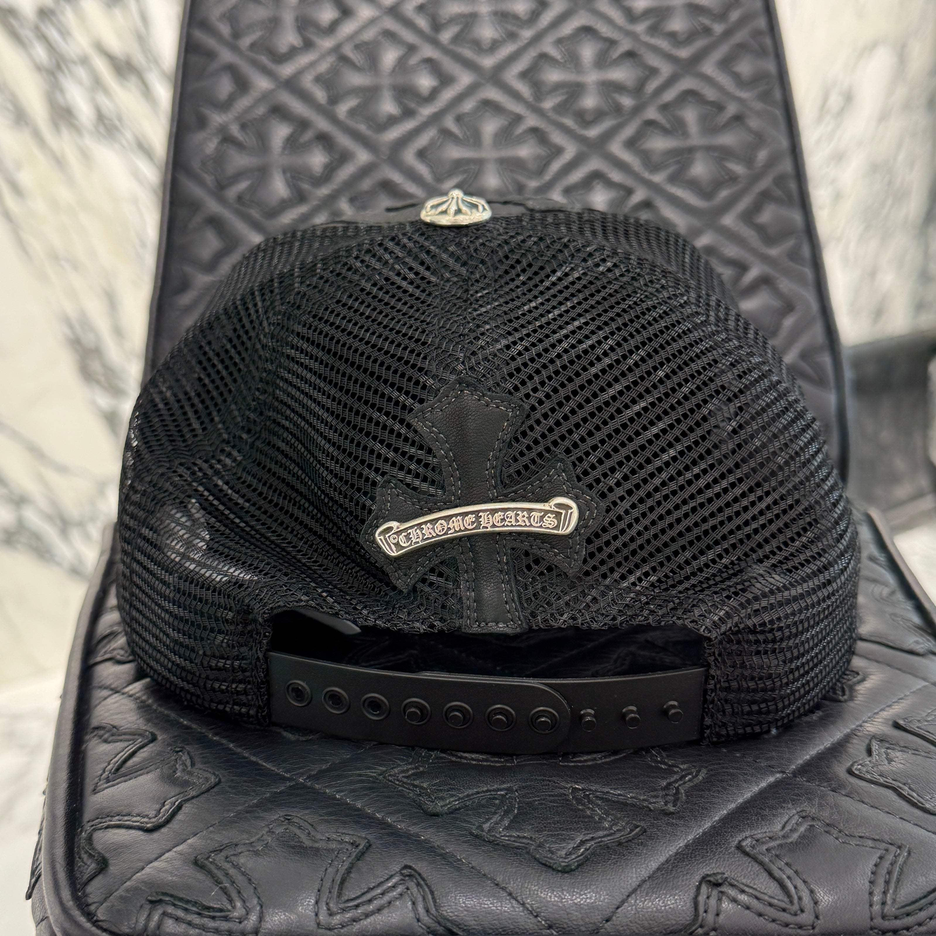 CHROME HEARTS Cemetary Cross Leather Patch Trucker Cap Size ONE SIZE(53-60) クロムハーツ セメタリークロス レザーパッチ トラッカーキャップ サイズONE SIZE(53-60)