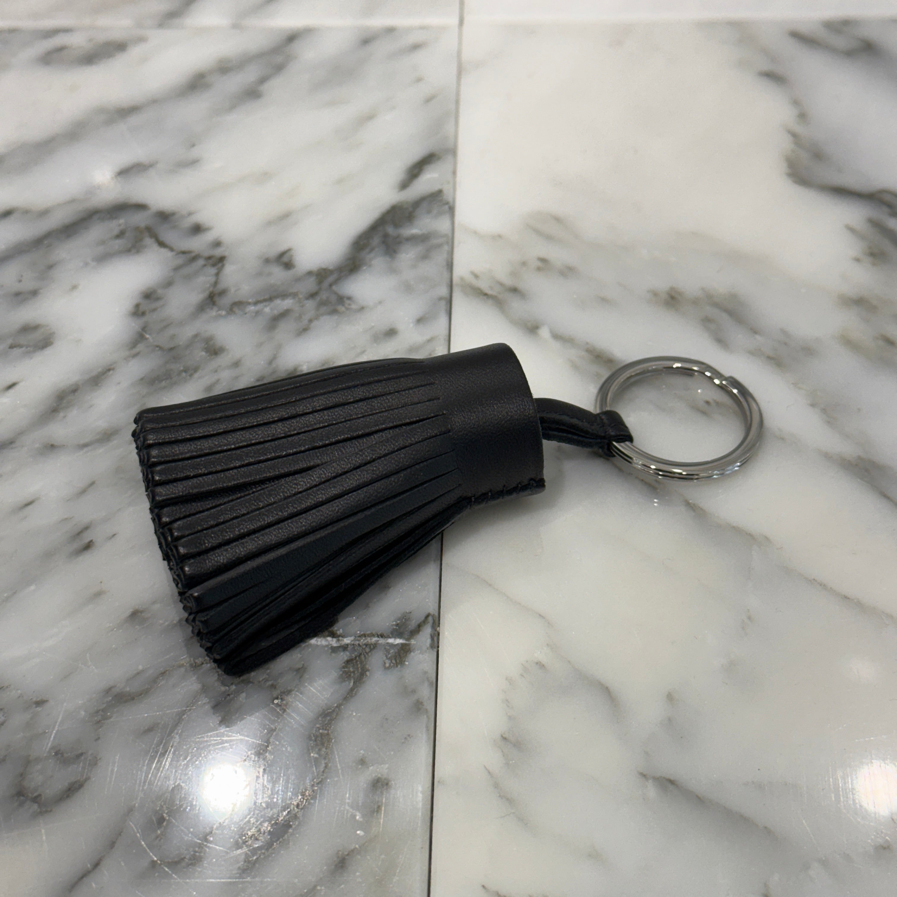 HERMES Carmen Unodos Charm Key Ring エルメス カルメン ウノドス チャーム キーリング