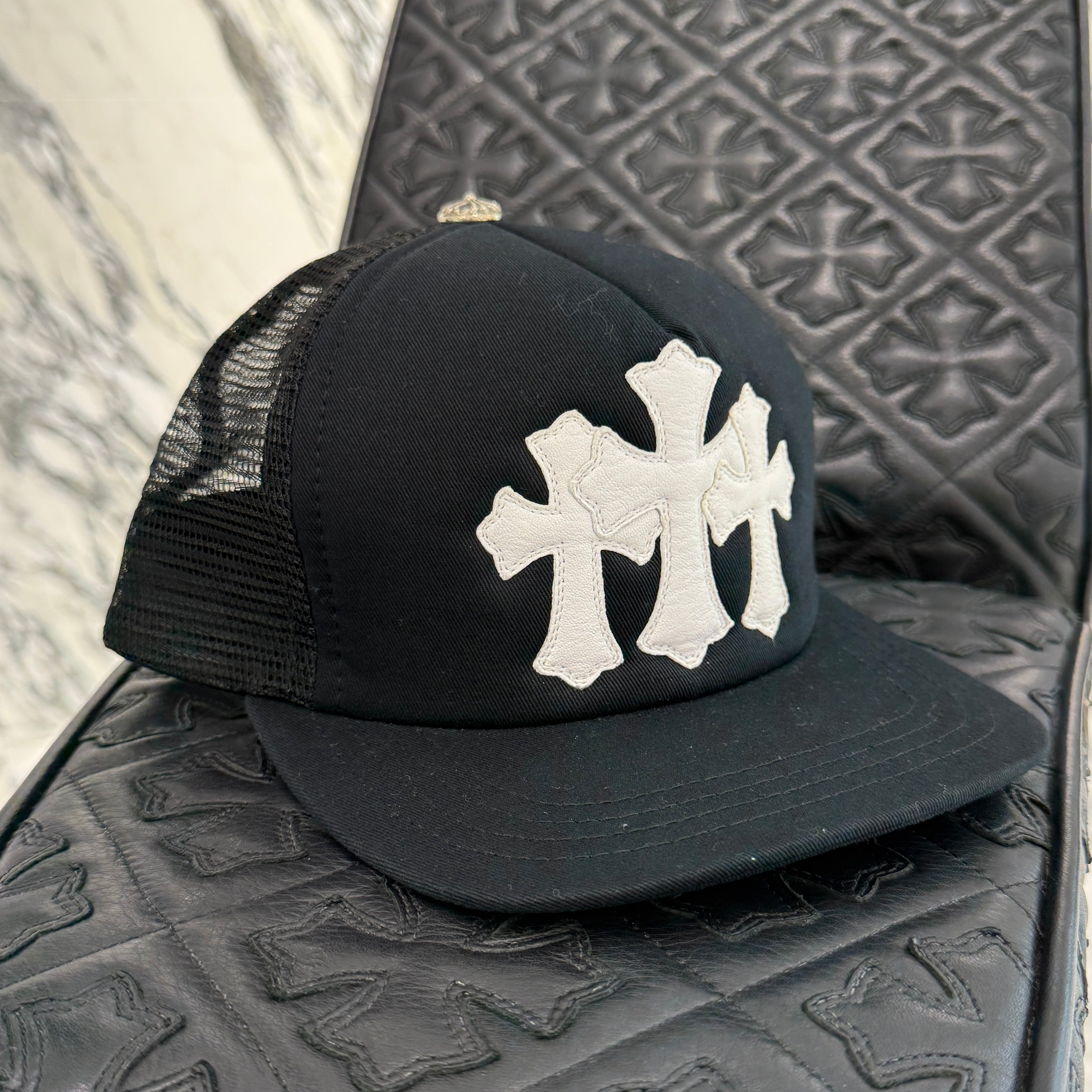 CHROME HEARTS Triple Cross Patch Trucker Cap ONE SIZE（53-60）クロムハーツ トリプルクロスパッチ トラッカーキャップ ONE SIZE（53-60）