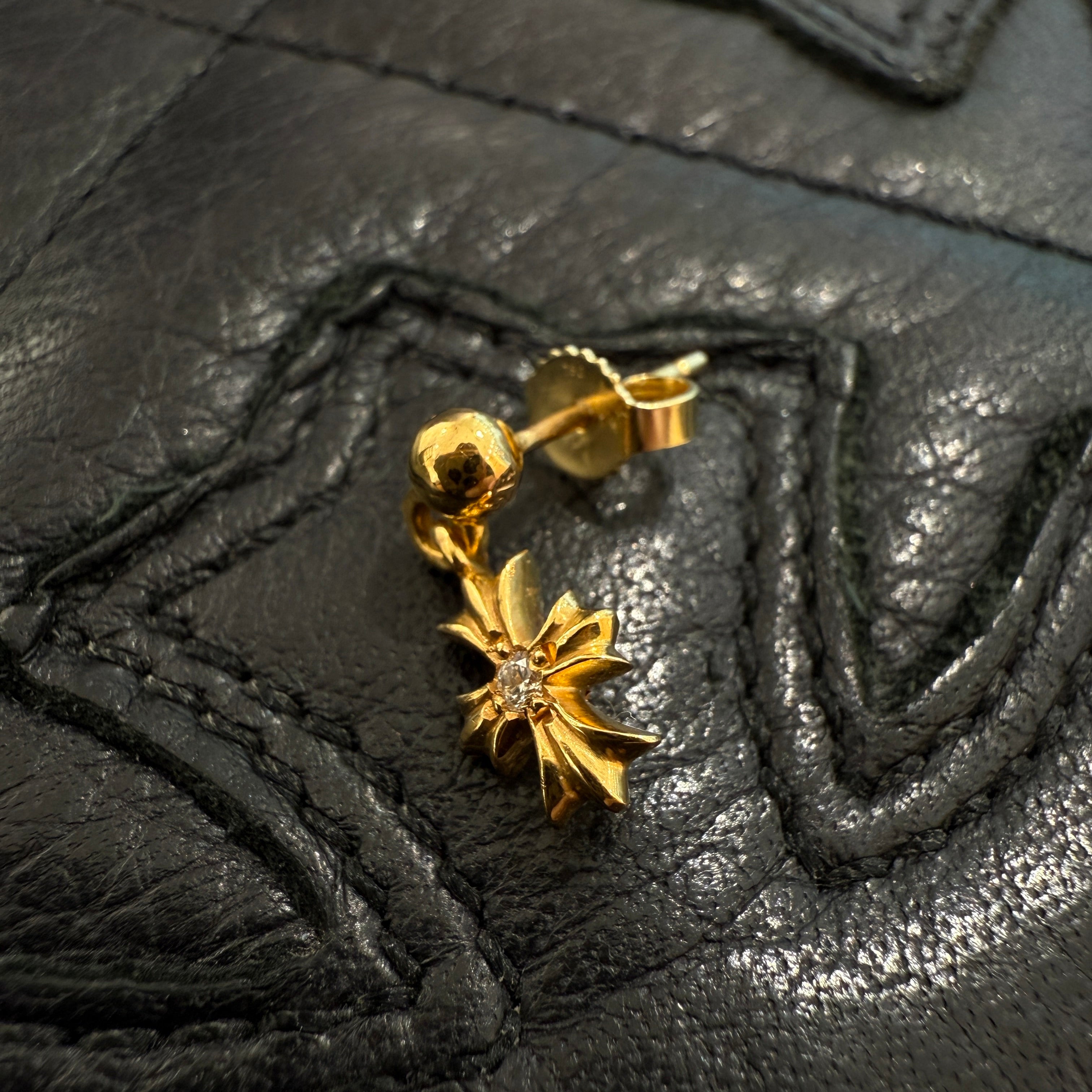 CHROME HEARTS 22K TINY E CH PLUS Earring 1 Diamond クロムハーツ 22K タイニーE CHプラス イヤリング ピアス 1ダイヤモンド