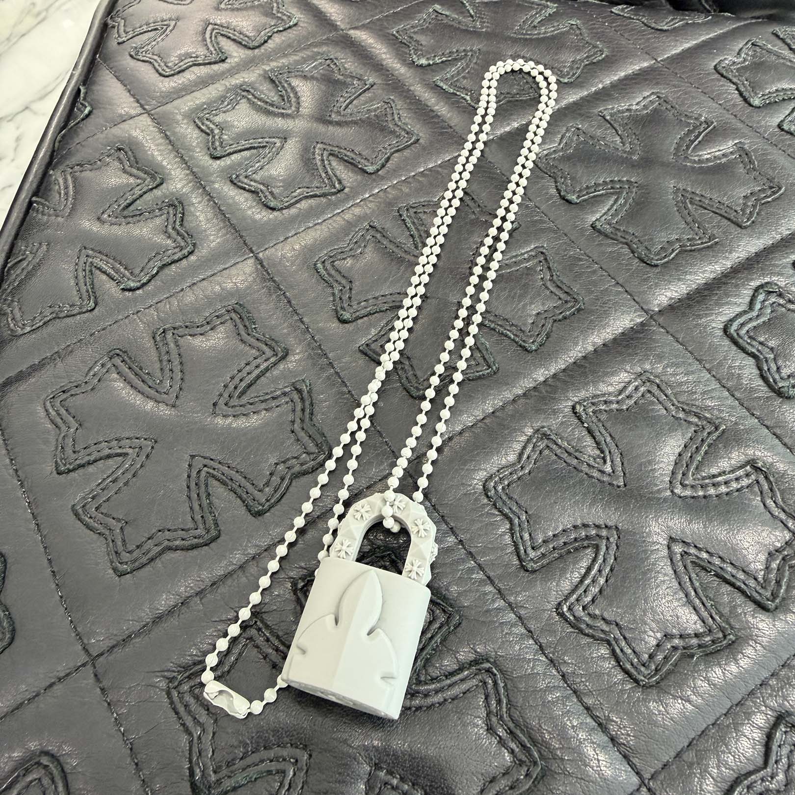 CHROME HEARTS 2023SS PADLOCK Flare Knee Silicon Rubber Necklace クロムハーツ パドロック フレアニー シリコンラバー ネックレス