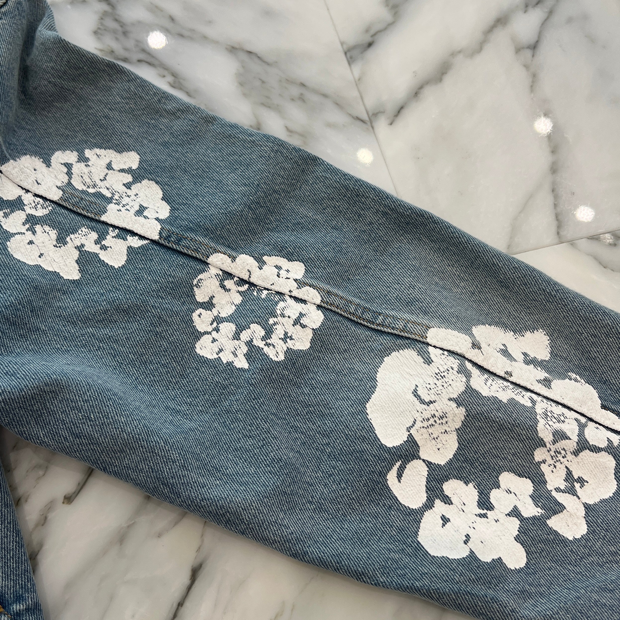 DENIM TEARS × Levi's Cotton Wreath Jeans Denim Jacket CA00342 WPL423 Size L デニムティアーズ × リーバイス コットンリースデニムジャケット サイズL