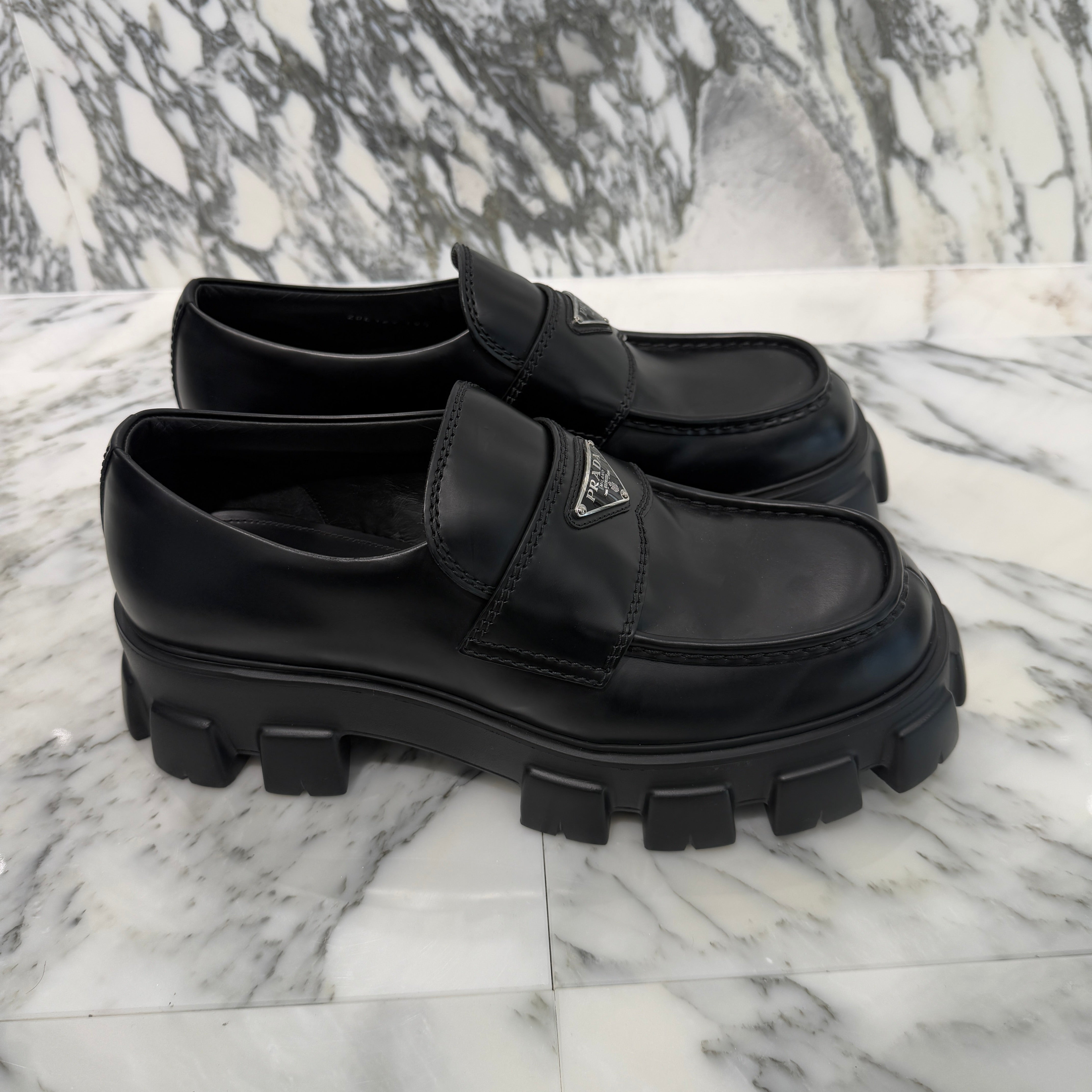 PRADA 2022SS Monolith Brushed Leather Loafers 2DE129 Size 10 1/2