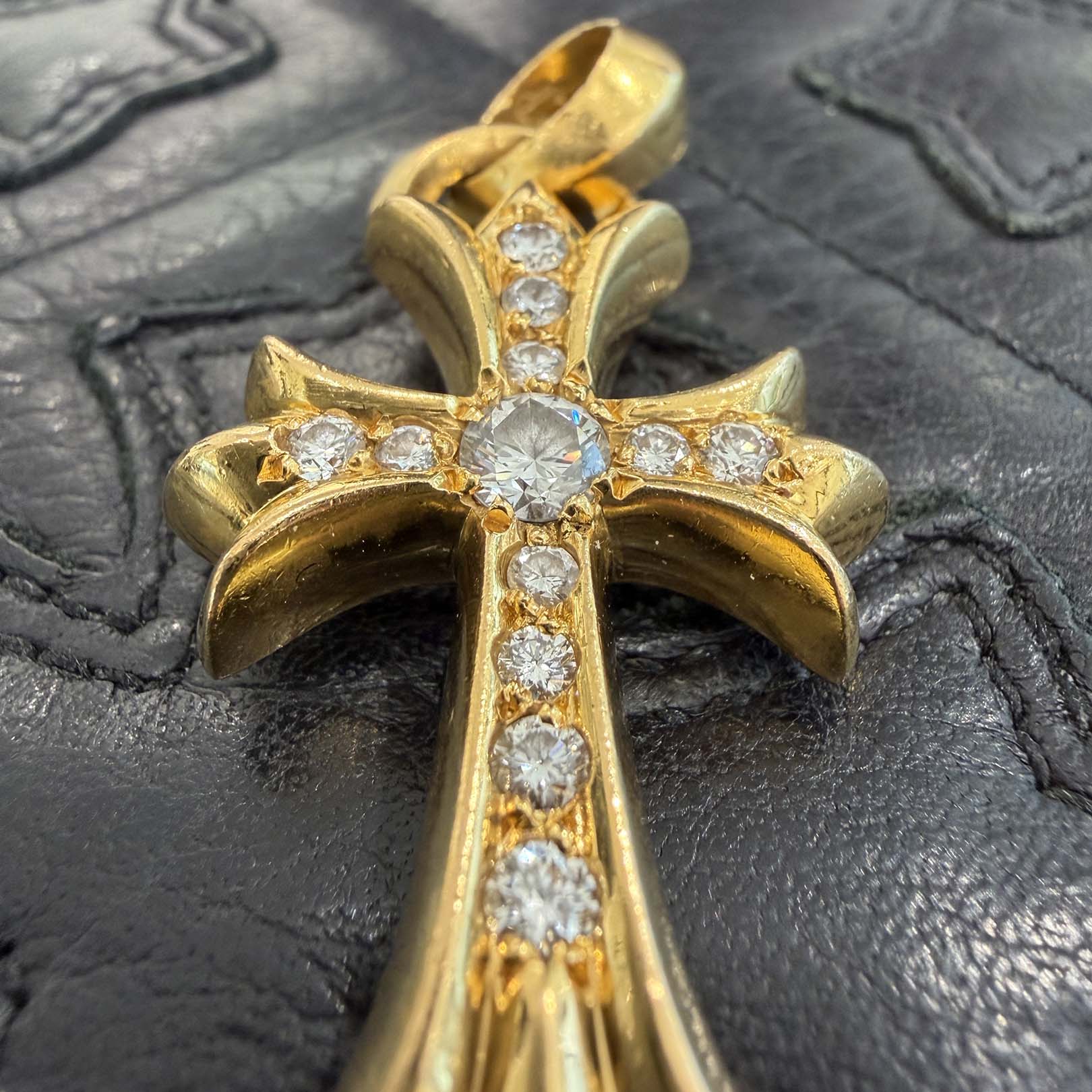 CHROME HEARTS 22K Small CH Cross Pave Diamond With Bail Pendent Top クロムハーツ 22K スモール CHクロス パヴェダイヤモンド ウィズ ベイル ペンダントトップ