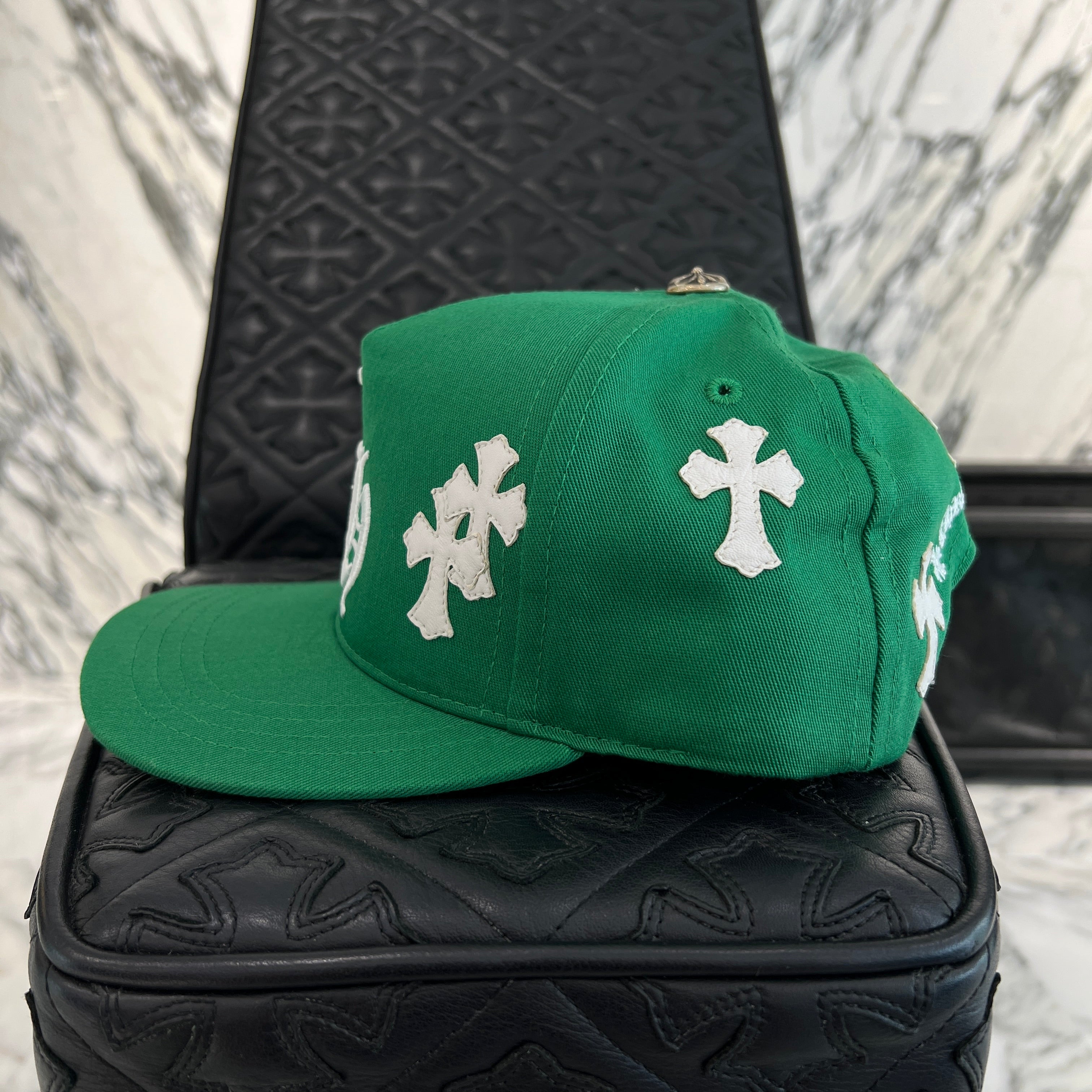 CHROME HEARTS Cemetery Cross Patch Trucker Cap ONE SIZE（53