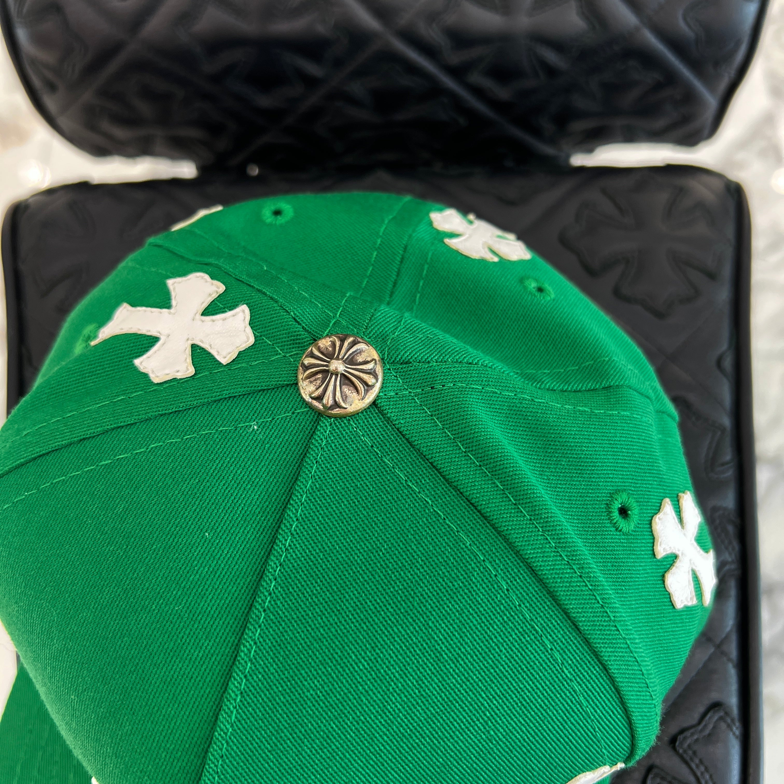 CHROME HEARTS Cemetery Cross Patch Trucker Cap ONE SIZE（53