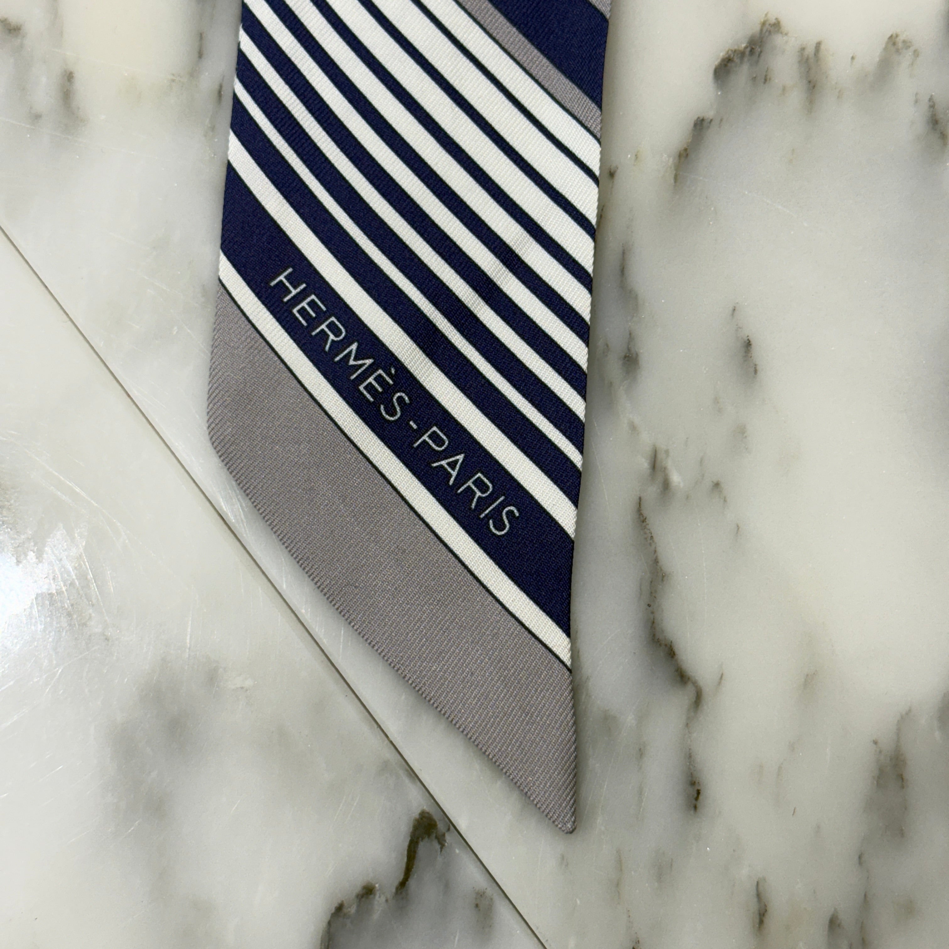 HERMES Exlibris Twilly Silk Scarf エルメス エクスリブリス ツイリー シルクスカーフ