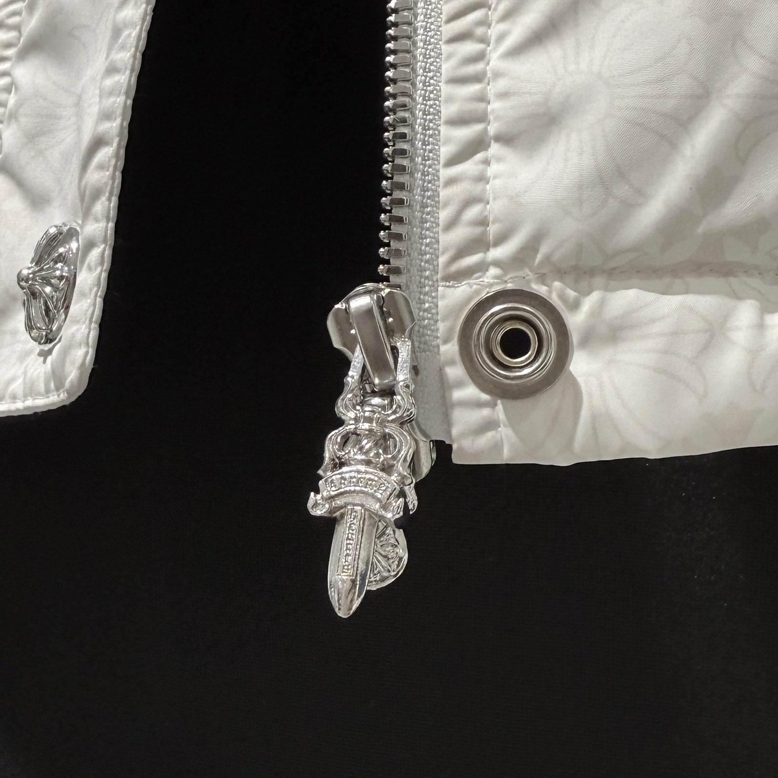 CHROME HEARTS Cropped CH Plus Stiff Down Jacket Size M クロムハーツ クロップド CHプラス スティッフ ダウンジャケット サイズM