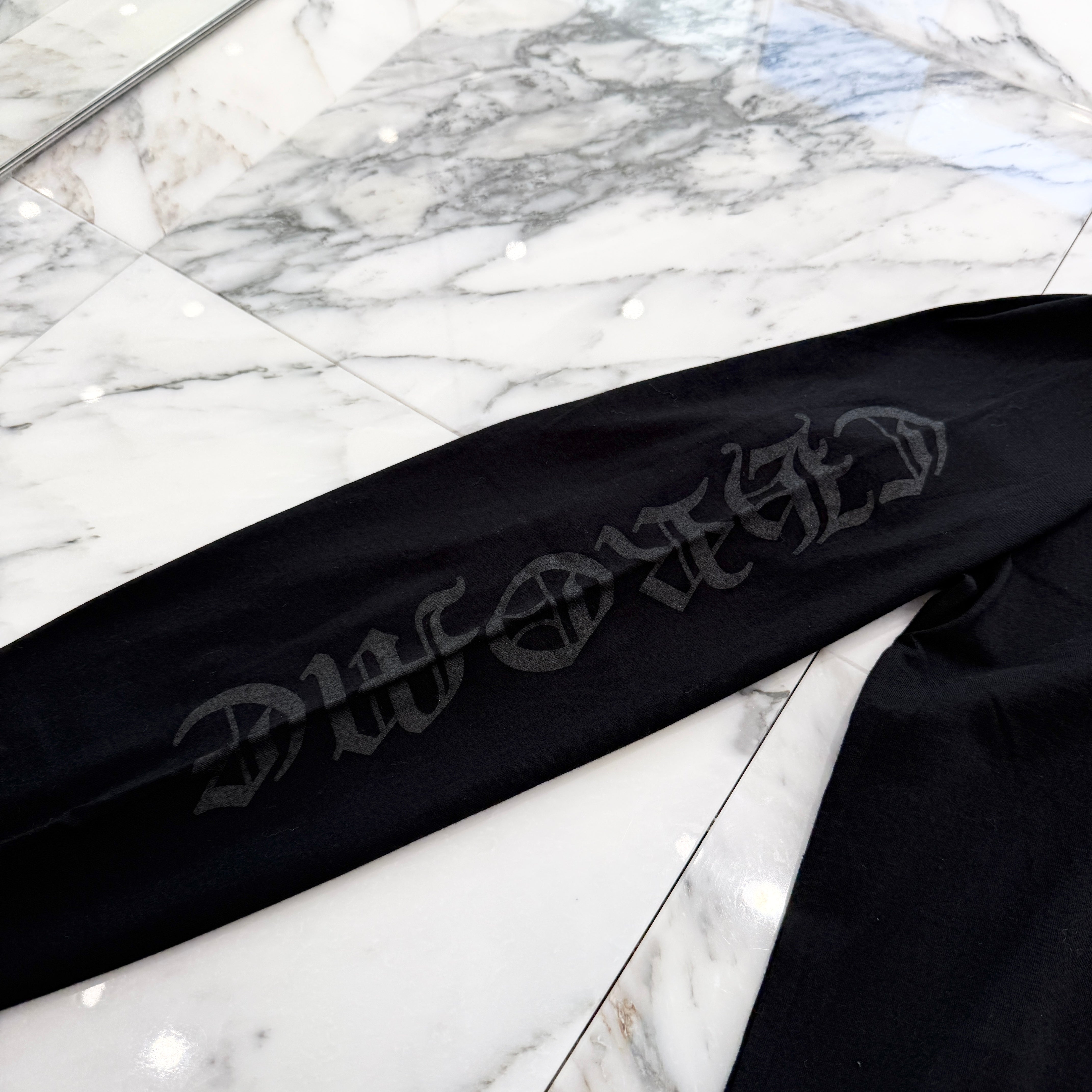 CHROME HEARTS Old English Neck Logo Dark Grey Long Sleeve Tee Size XL クロムハーツ オールドイングリッシュ ネックロゴ ダークグレイ ロングスリーブTシャツ サイズXL