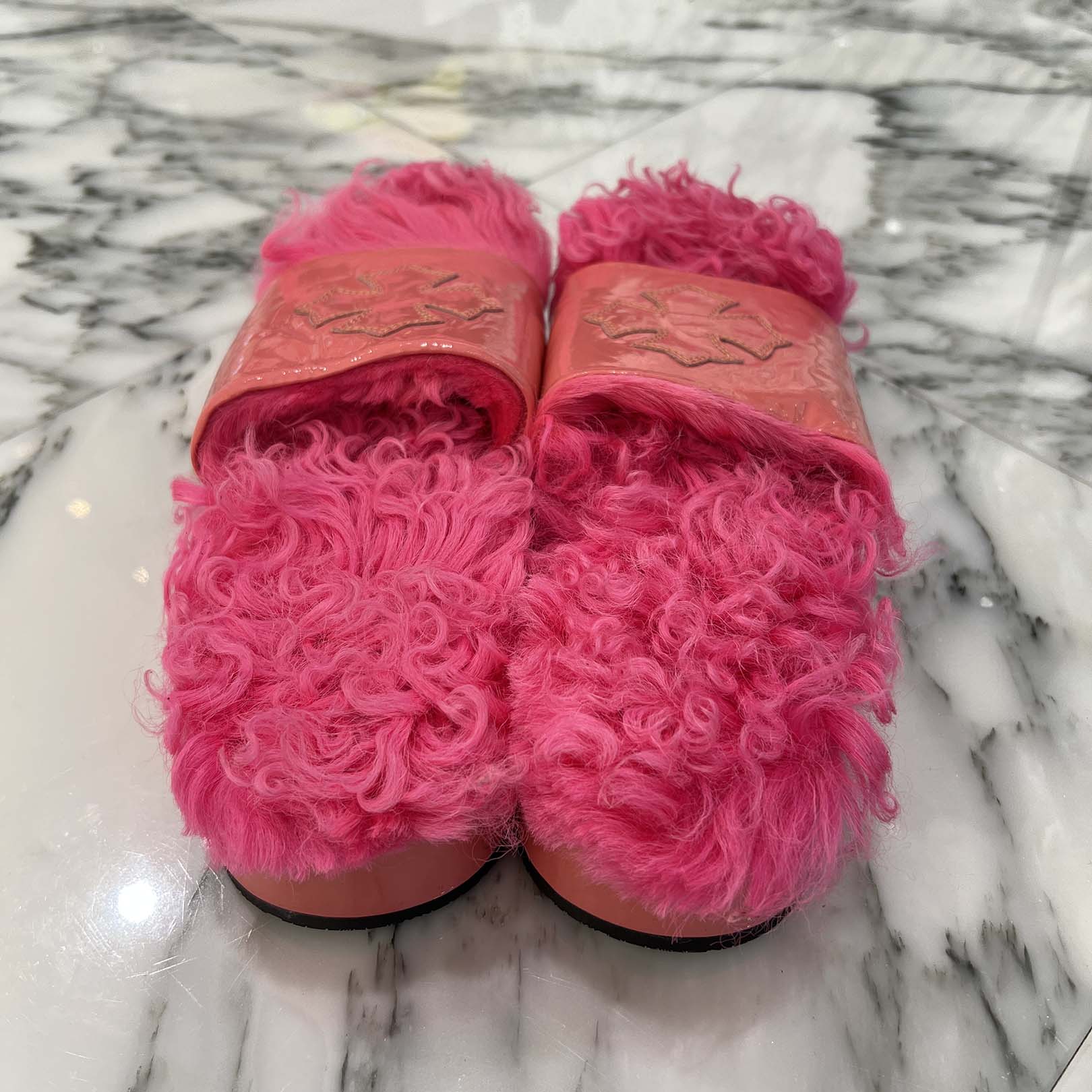 CHROME HEARTS ONLINE Limited Patent Leather Cross Patch Fur Sandals Size 40 クロムハーツ オンライン限定 パテントレザークロスパッチ ファーサンダル サイズ40