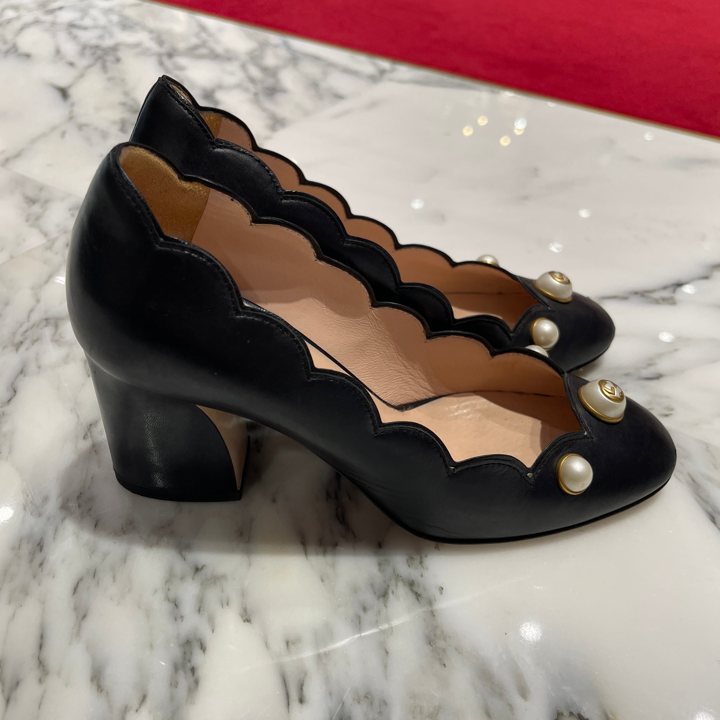 GUCCI Fake Pearl Leather Pumps 565856 Size 36 グッチ フェイクパール レザーパンプス サイズ36