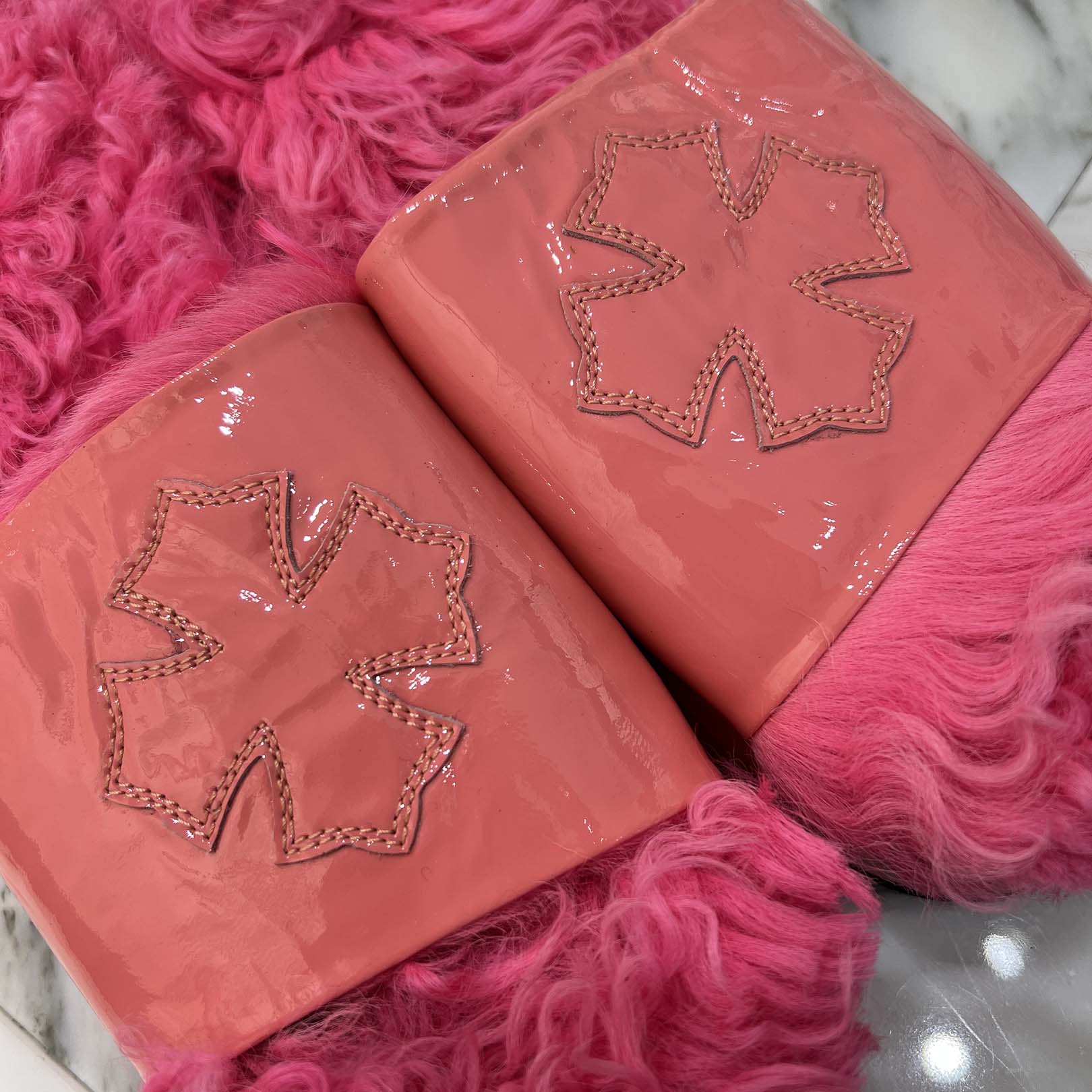 CHROME HEARTS ONLINE Limited Patent Leather Cross Patch Fur Sandals Size 40 クロムハーツ オンライン限定 パテントレザークロスパッチ ファーサンダル サイズ40