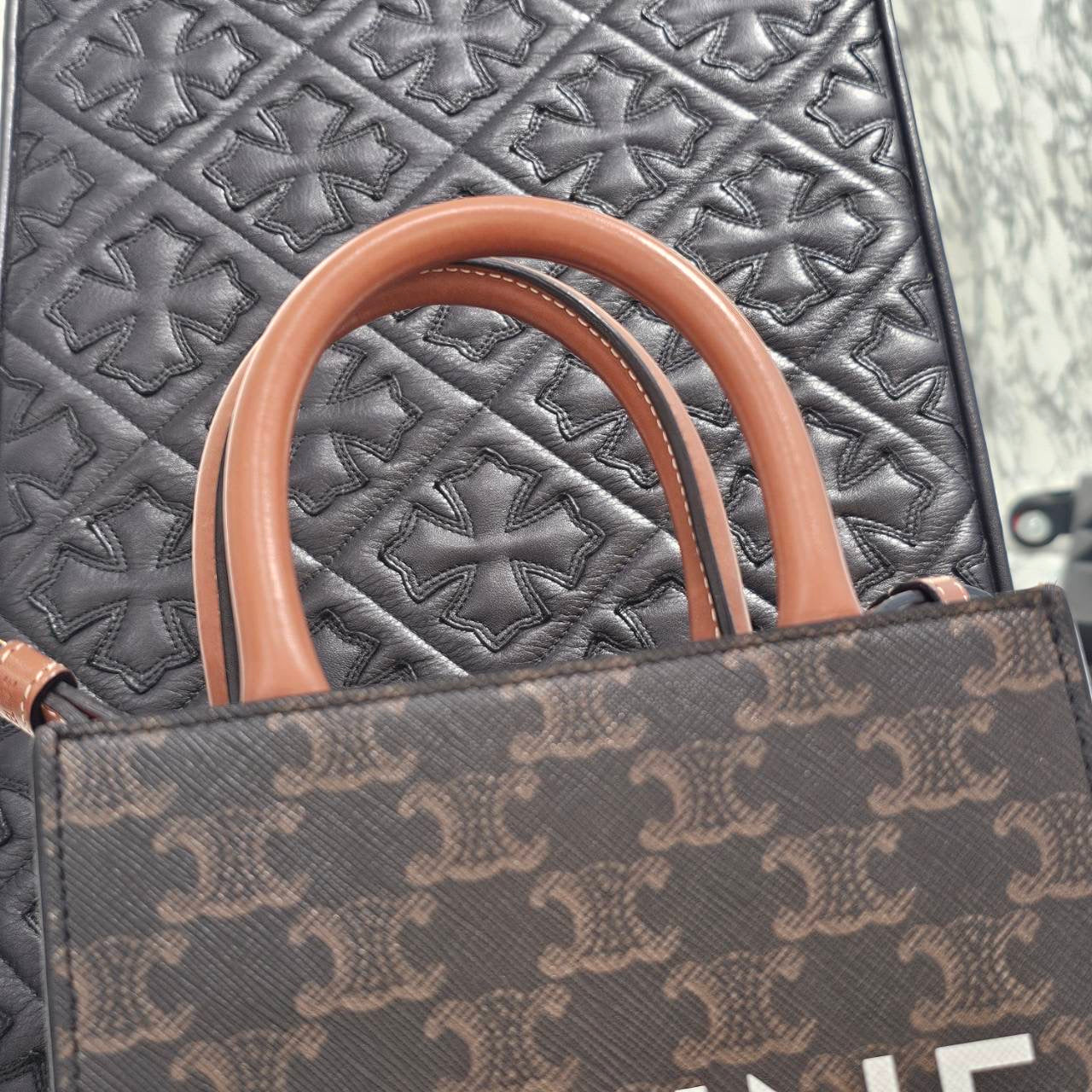 CELINE Mini Vertical Triomphe Canvas Calfskin Shoulder Bag 194372BZK.04LU セリーヌ ミニヴァーティカル トリオンフ キャンバス カーフスキン ショルダーバッグ