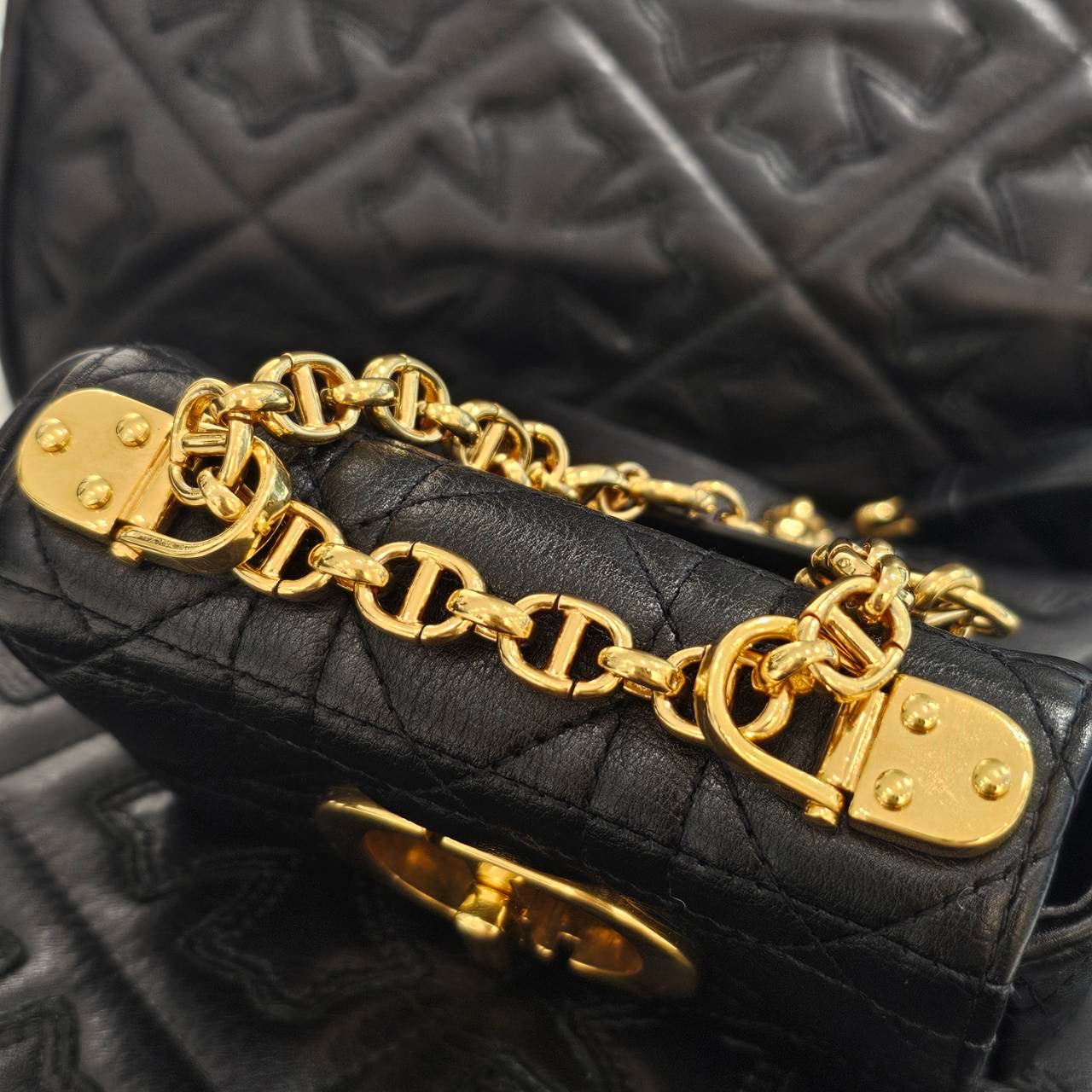 DIOR Christian Dior DIOR CARO Cannage Calfskin Small Bag M9241UWHC_M900 ディオール クリスチャンディオール ディオールカロ カナージュ カーフスキン スモールバッグ