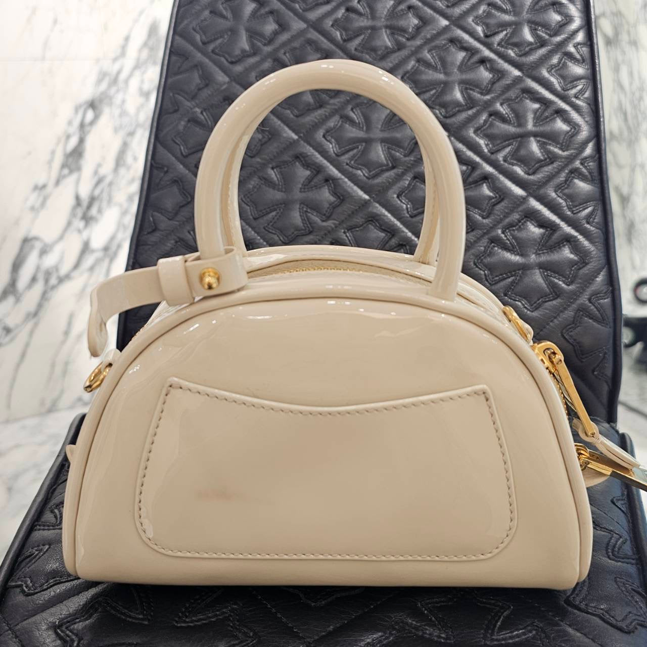 MIU MIU 2024SS Patent Leather Top Handle 2Way Shoulder Bag 5BP085_069-V_OOO ミュウミュウ パテントレザー トップハンドル 2ウェイ ショルダーバッグ