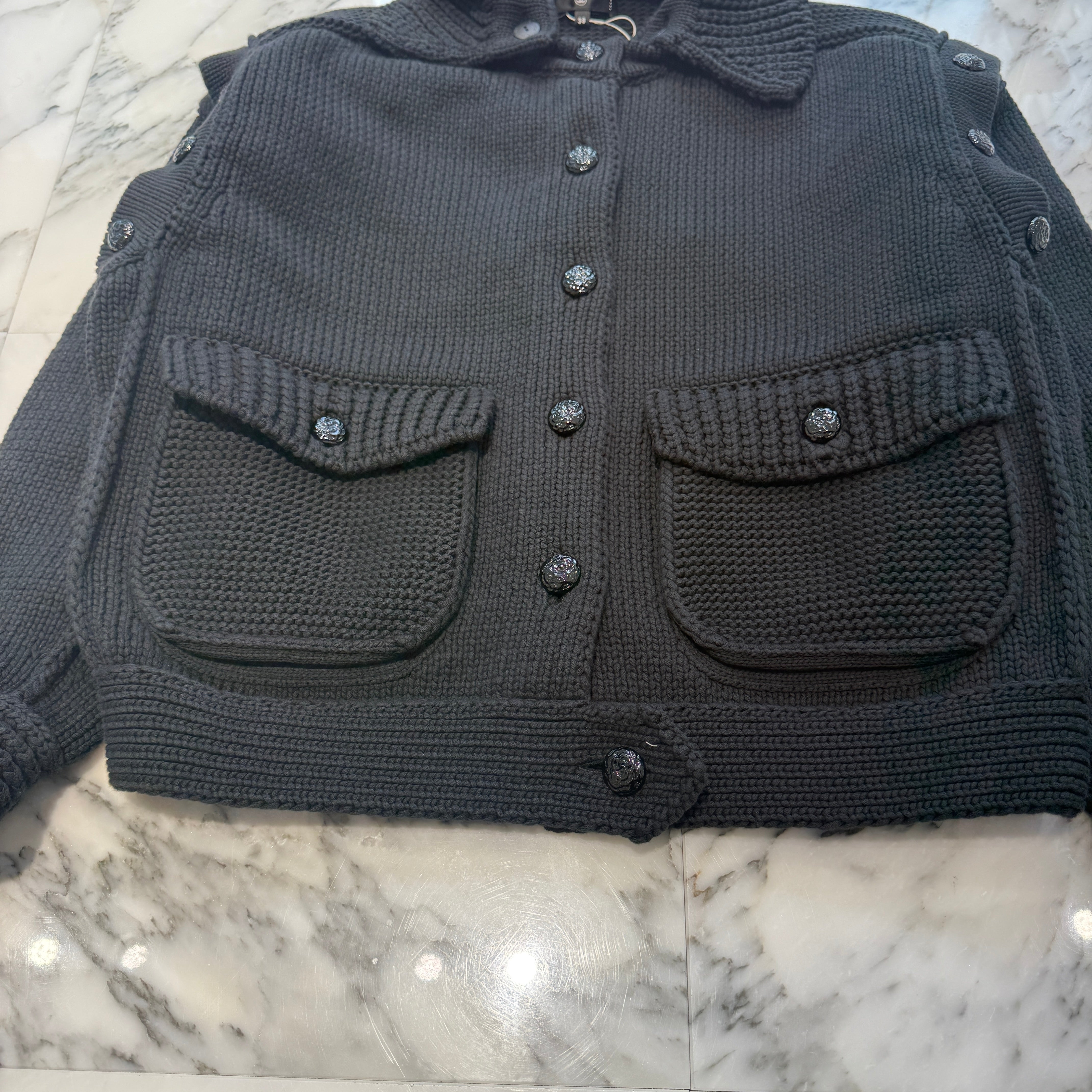 CHANEL 2025AW Camelia Button Knit Jacket P79984K11530 Size 38 シャネル カメリアボタン ニットジャケット サイズ38