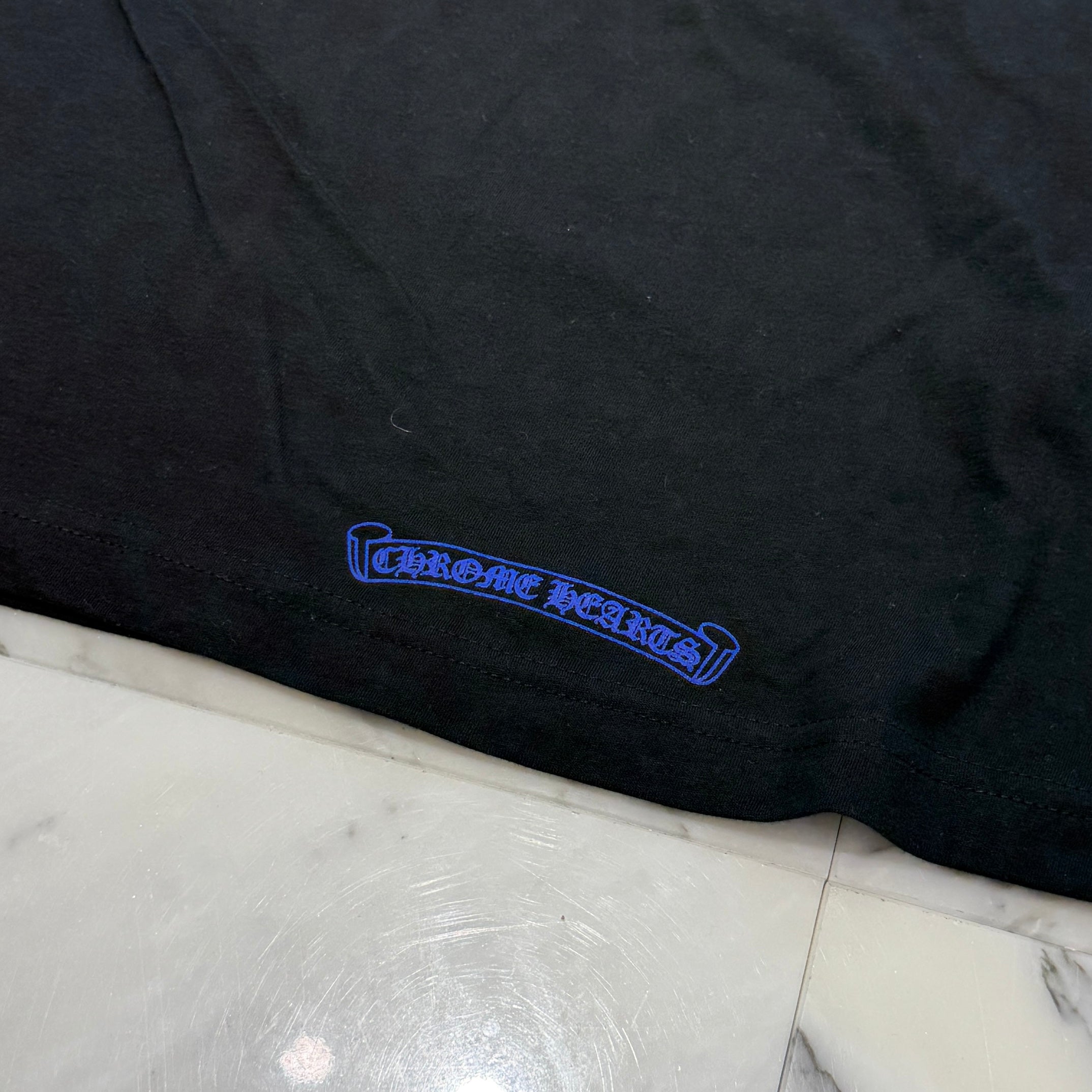 CHROME HEARTS 2024AW Old English Neck Logo Neon Blue Long Sleeve Tee Size XL クロムハーツ オールドイングリッシュネックロゴネオンブルーロングスリーブTシャツ サイズXL