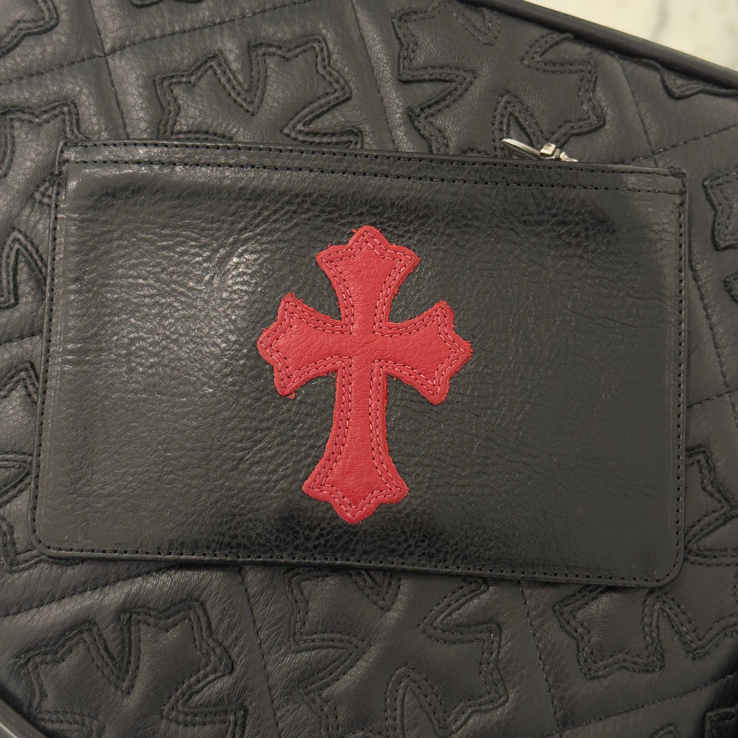 CHROME HEARTS Red 1 Cross Leather Patch Change Purse クロムハーツ