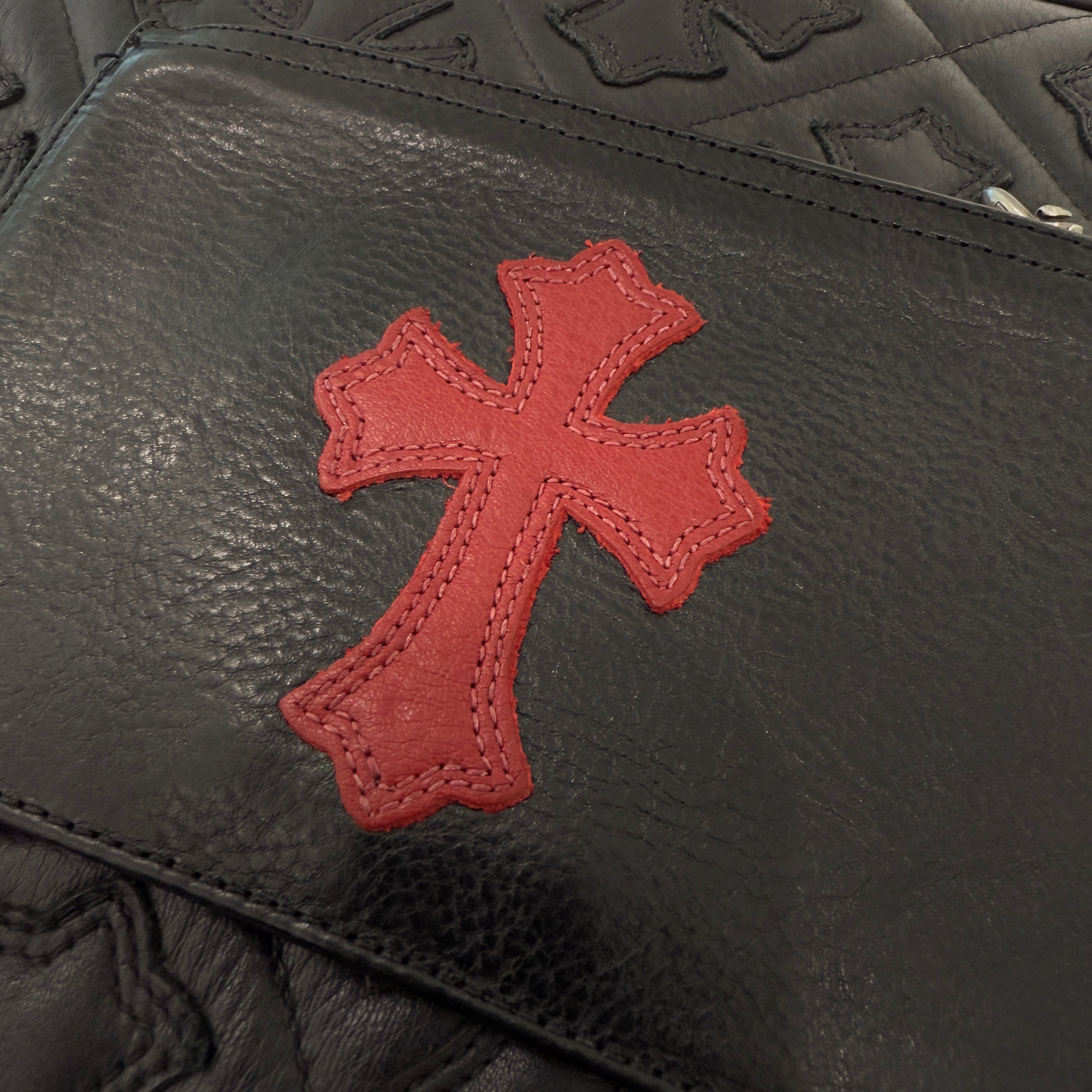 CHROME HEARTS Red 1 Cross Leather Patch Change Purse クロムハーツ