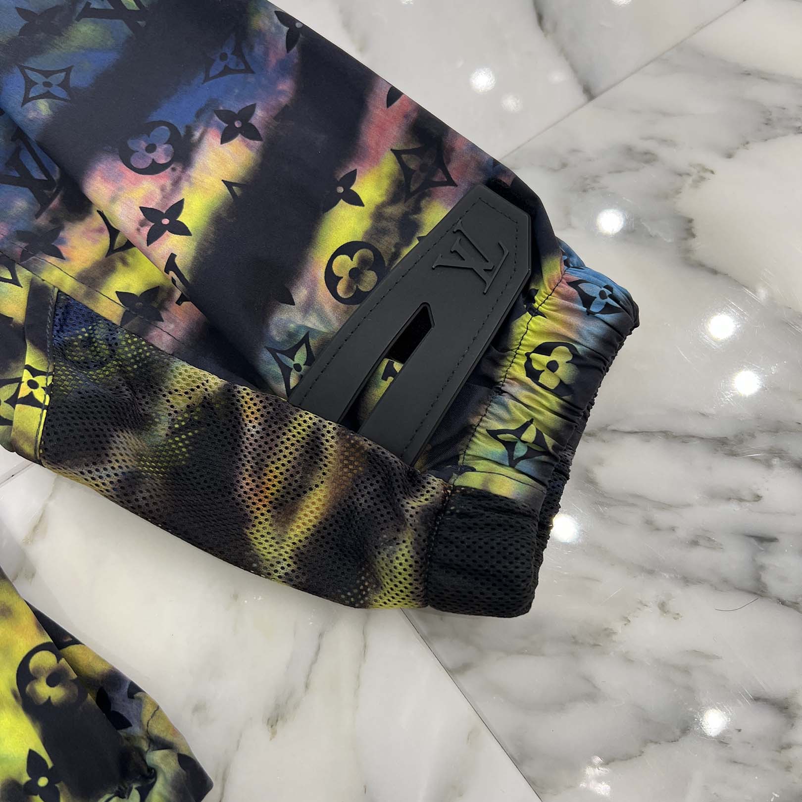 LOUIS VUITTON 2021AW Monogram Tie Dye Technical Blouson Jacket 1A99T7 Size 54 ルイヴィトン モノグラム タイダイ テクニカル ブルゾンジャケット サイズ54