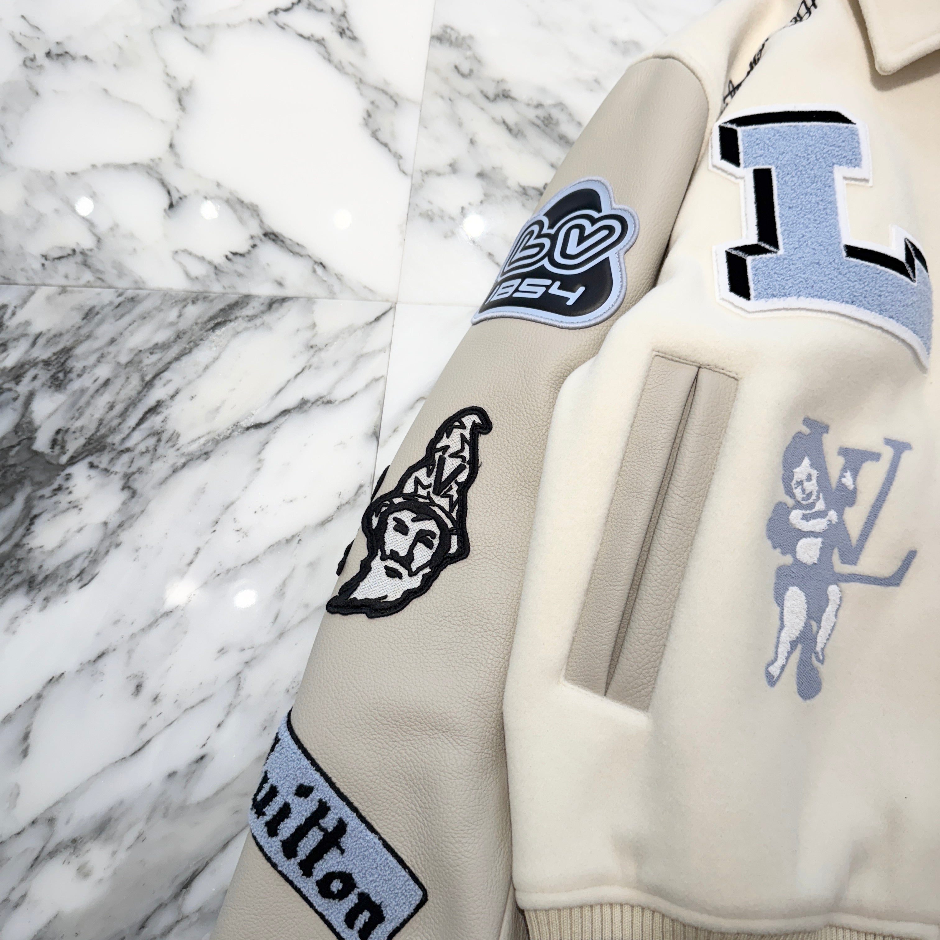 LOUIS VUITTON 2022AW Multi-Patches Mixed Leather Varsity Blouson 1AAHHG Size 54 ルイヴィトン マルチパッチ ミックス レザー ヴァーシティー ブルゾン サイズ54