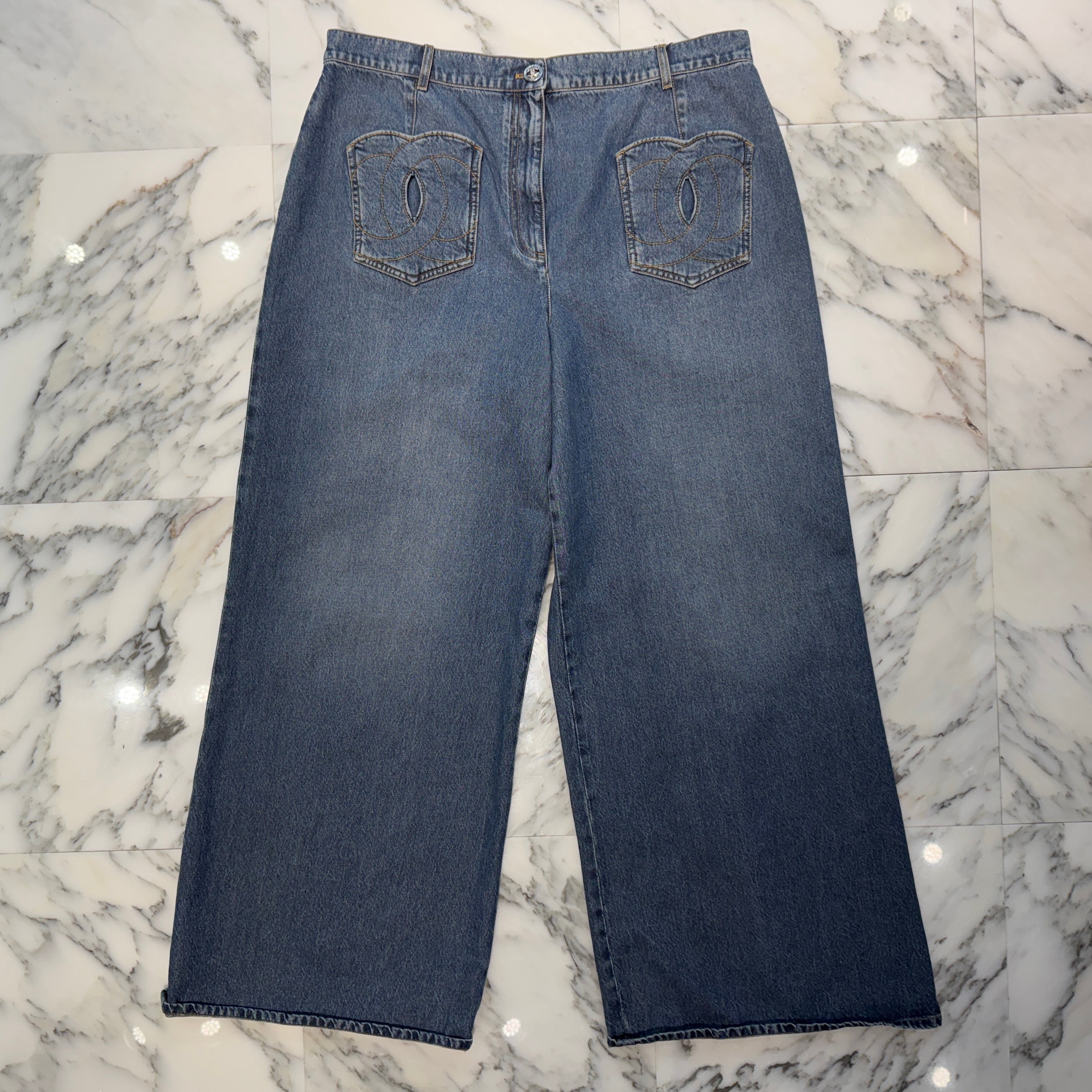 CHANEL 2024 Cruise Coco Mark Wide Denim Pants P76747V68693 Size 50 シャネル ココマーク ワイド デニムパンツ サイズ50