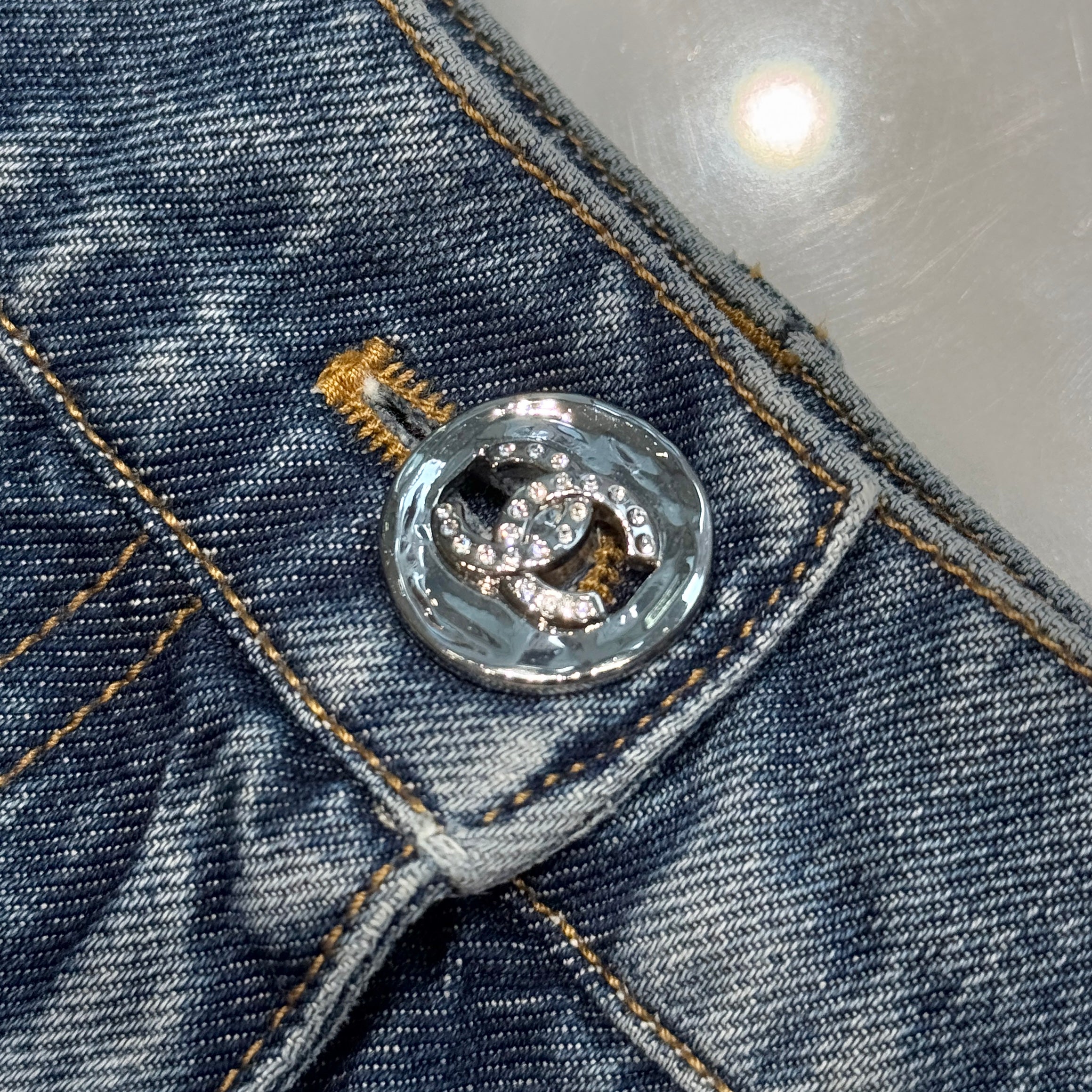 CHANEL 2024 Cruise Coco Mark Wide Denim Pants P76747V68693 Size 50 シャネル ココマーク ワイド デニムパンツ サイズ50