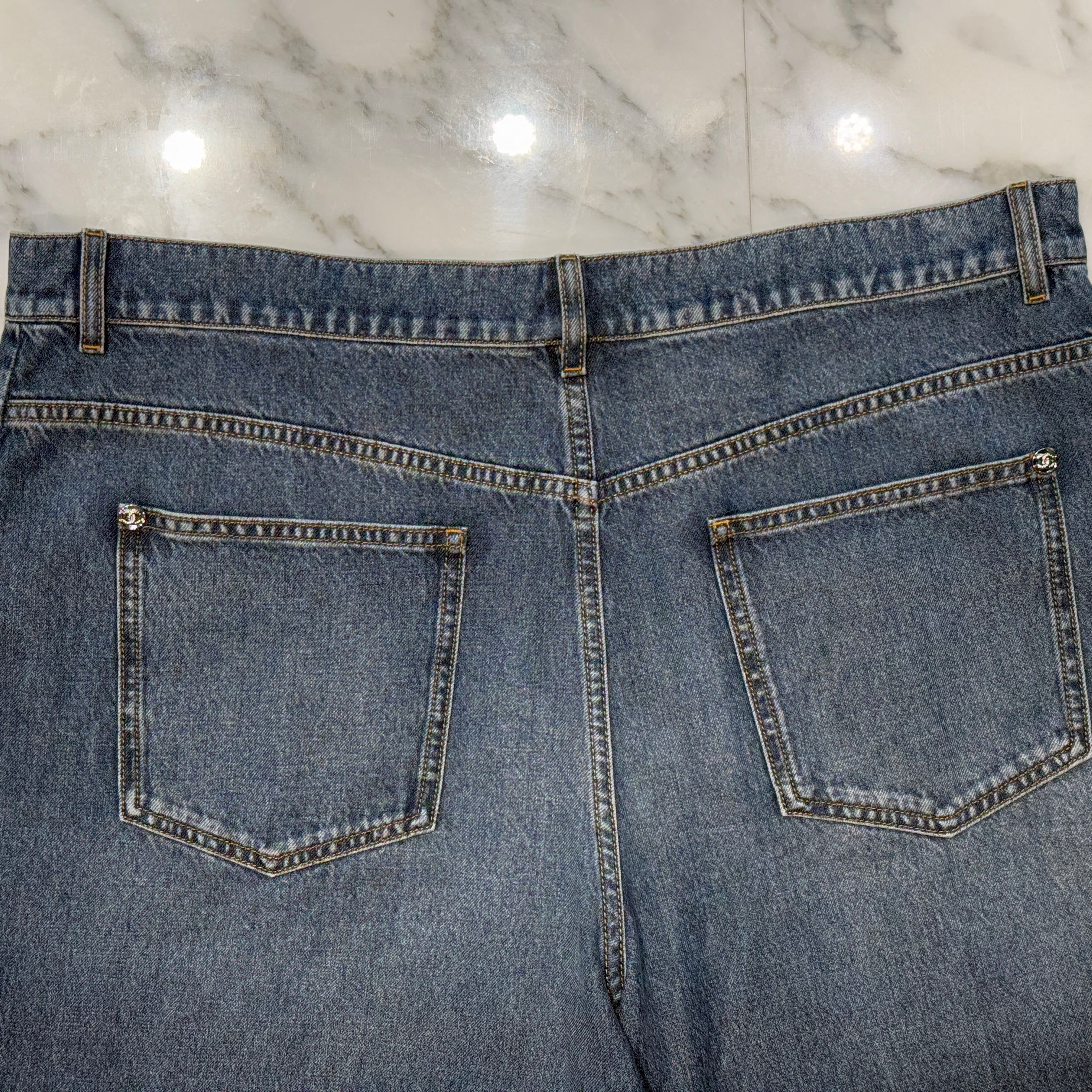 CHANEL 2024 Cruise Coco Mark Wide Denim Pants P76747V68693 Size 50 シャネル ココマーク ワイド デニムパンツ サイズ50