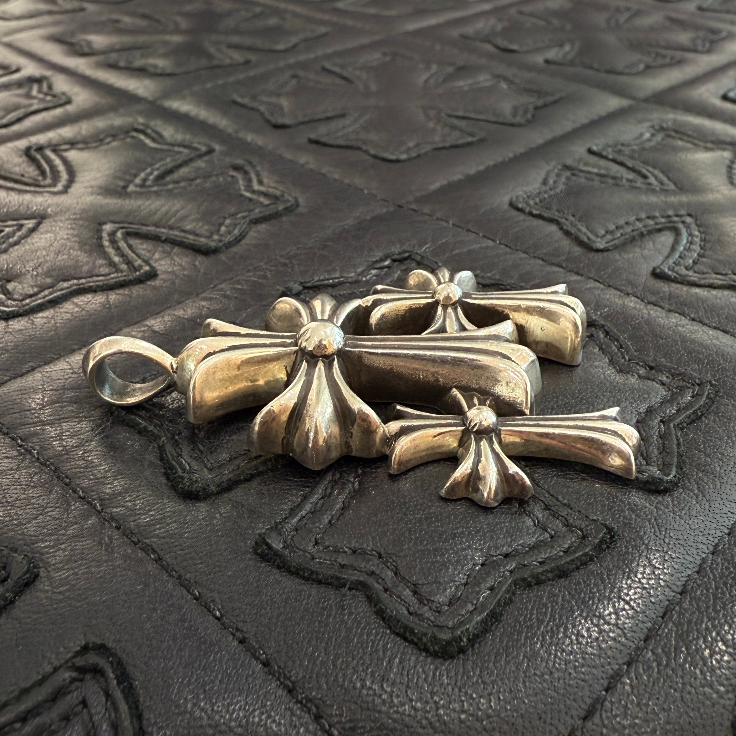 CHROME HEARTS Triple Cross Necklace Pendant Top クロムハーツ