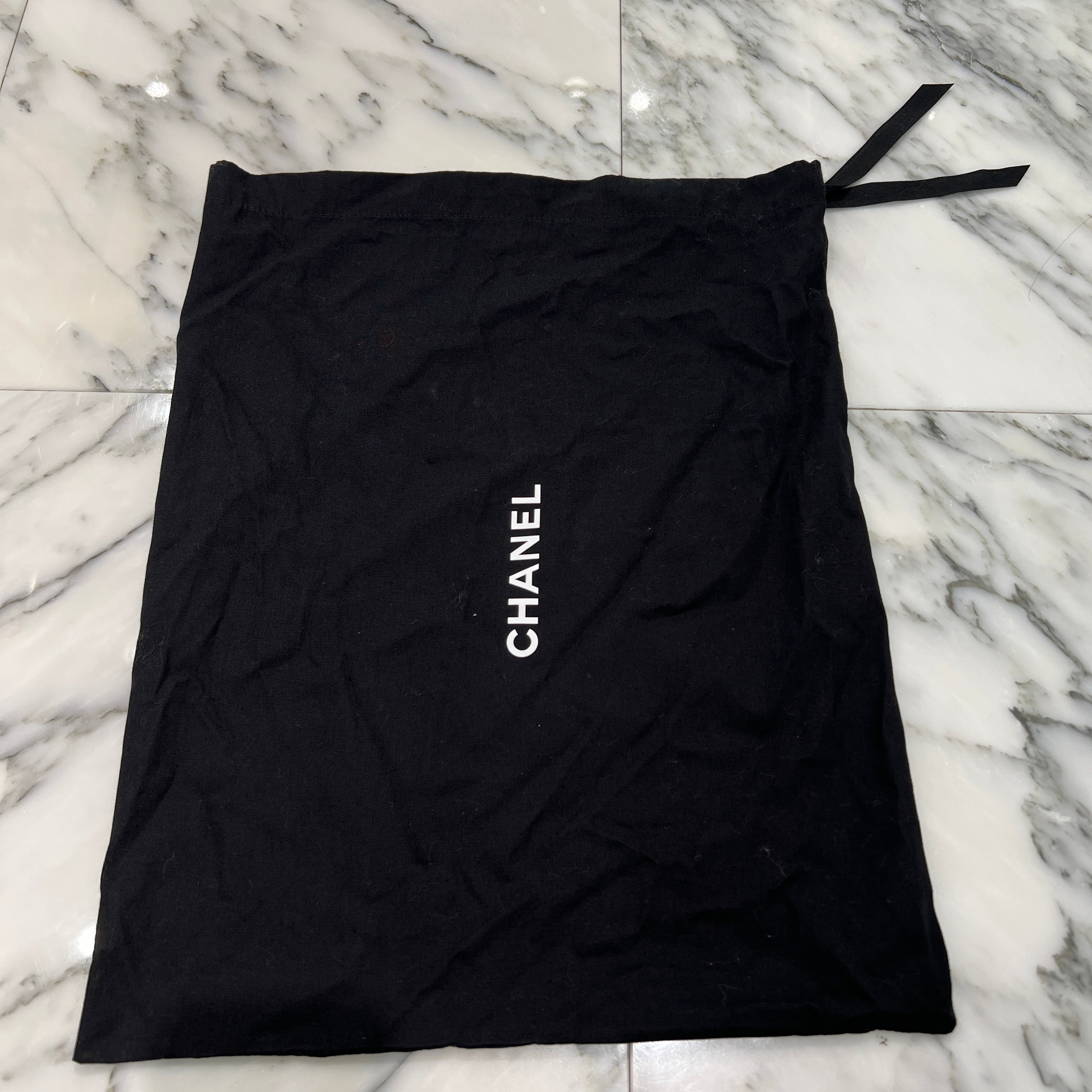 CHANEL 22 Small Shiny Calf Leather Chain Shoulder Bag シャネル 22 スモール シャイニーカーフスキン チェーン ショルダーバッグ