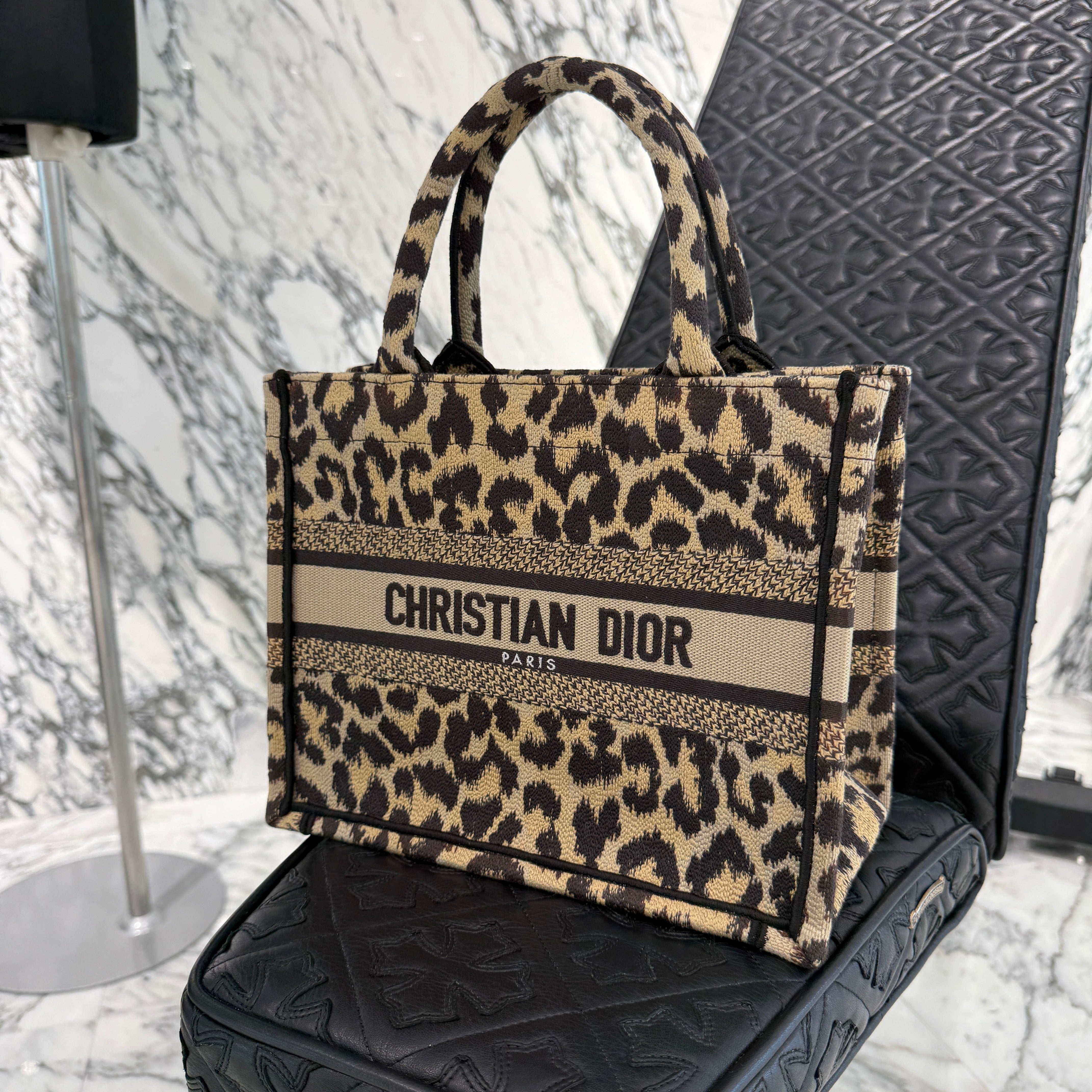 DIOR Leopard Book Tote Bag Small ディオール レオパード柄