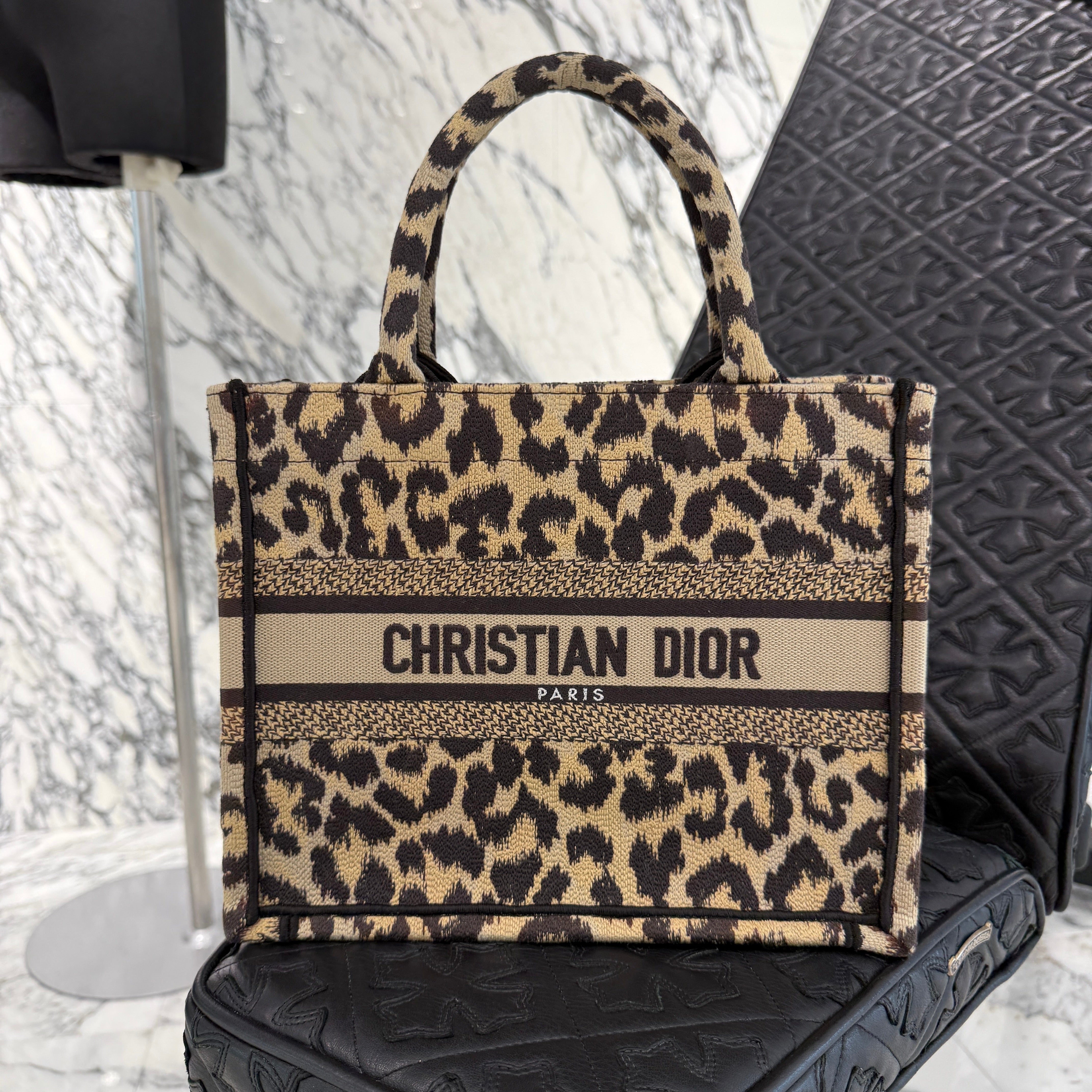 DIOR Leopard Book Tote Bag Small ディオール レオパード柄 ブックトートバッグ スモール