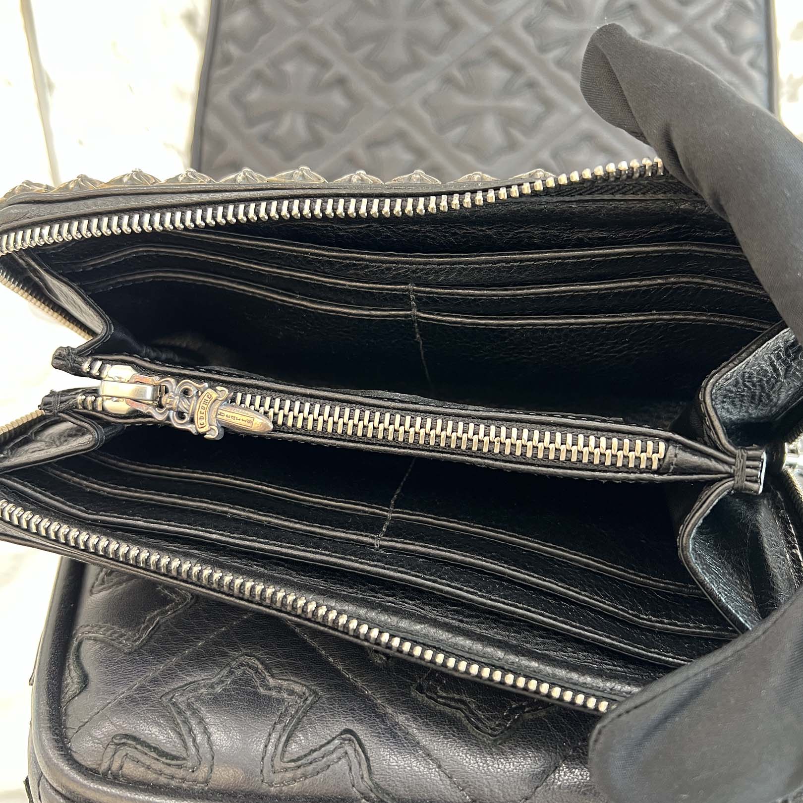 CHROME HEARTS CHROME HEARTS REC F ZIP Fully Loaded Pyramid CH Plus Studs Leather Wallet クロムハーツ REC F ジップ フーリィローデッド ピラミッド CHプラス スタッズ レザーウォレット