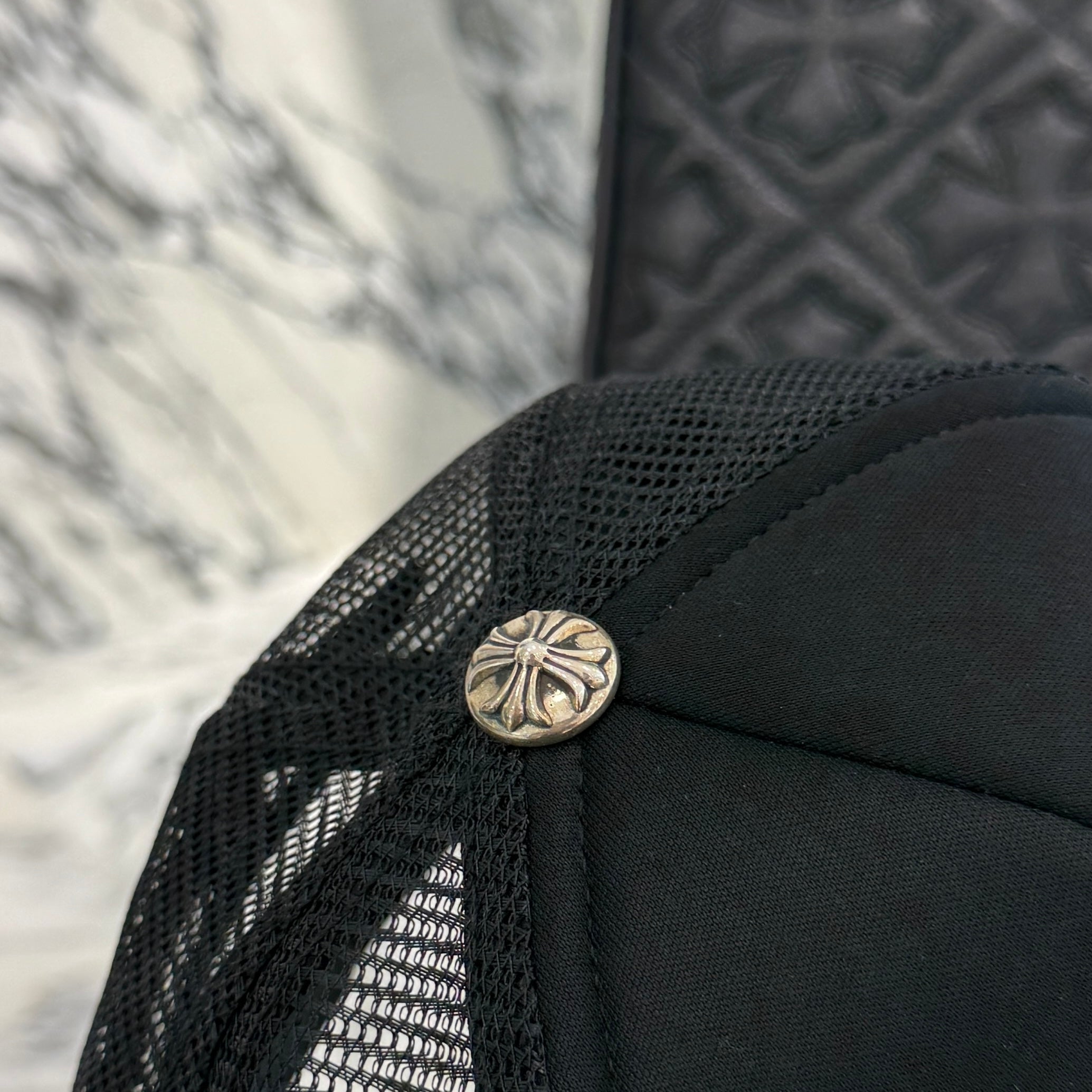 CHROME HEARTS Camouflage Triple Cross Print Trucker Cap ONE SIZE（51-61）クロムハーツ カモフラージュ トリプルクロス プリント トラッカーキャップ ONE SIZE（51-61）