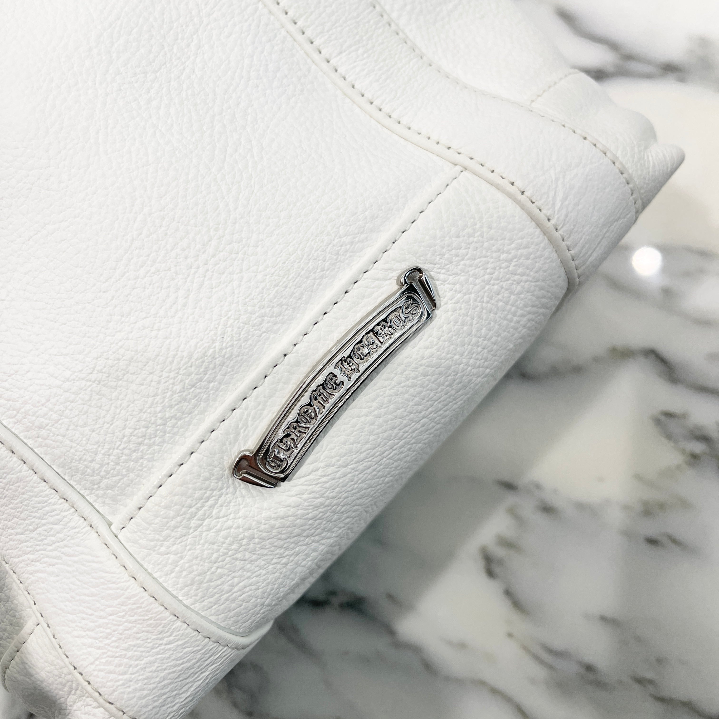 【美品】クロムハーツ　トートミニ　3セメタリー　クロスパッチ付き CHROME HEARTS 3 Cemetery Cross Patch Leather Tote Mini Bag