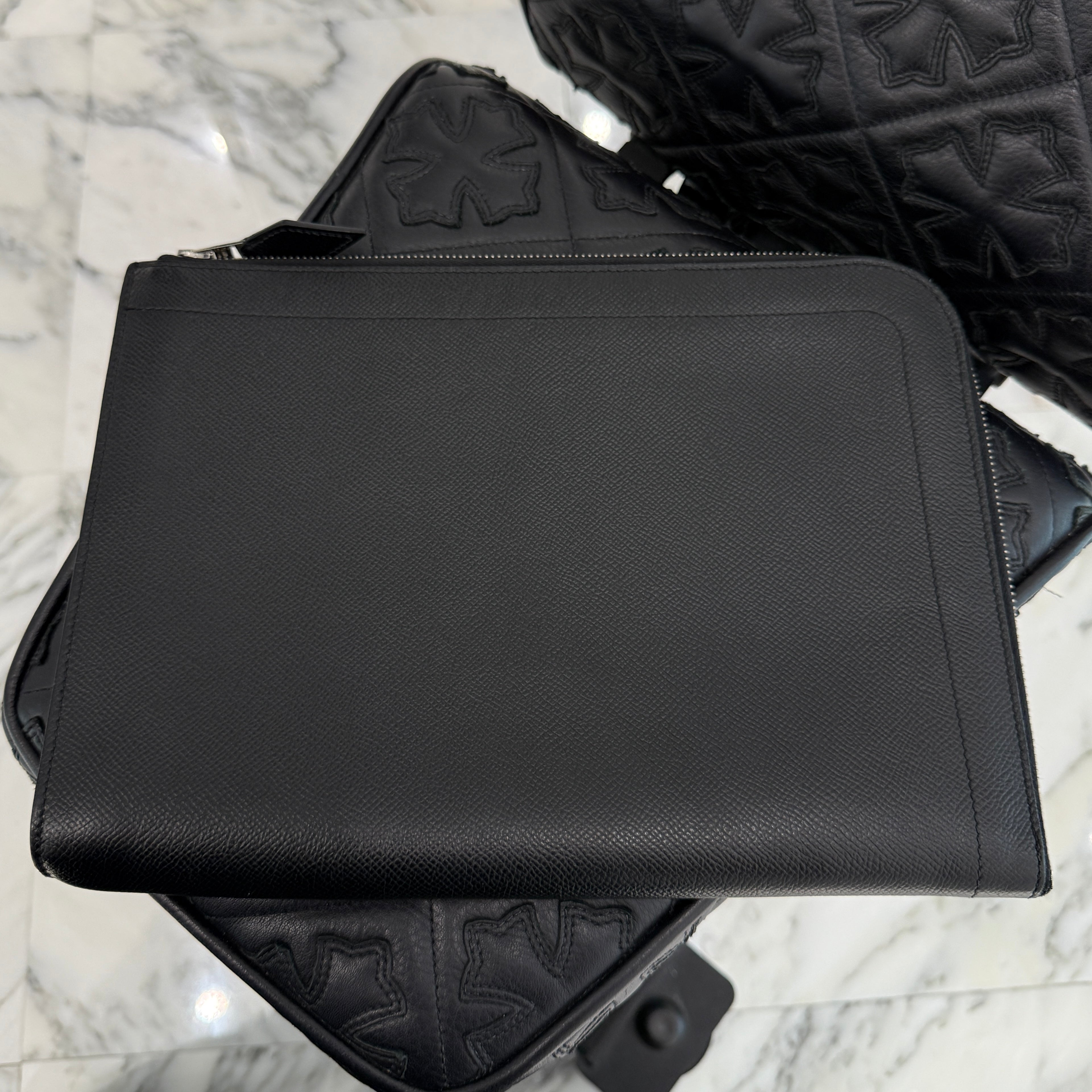 HERMES Zip Tablet Leather Clutch Bag Y刻印 エルメス ジップタブレット クラッチバック Y刻印