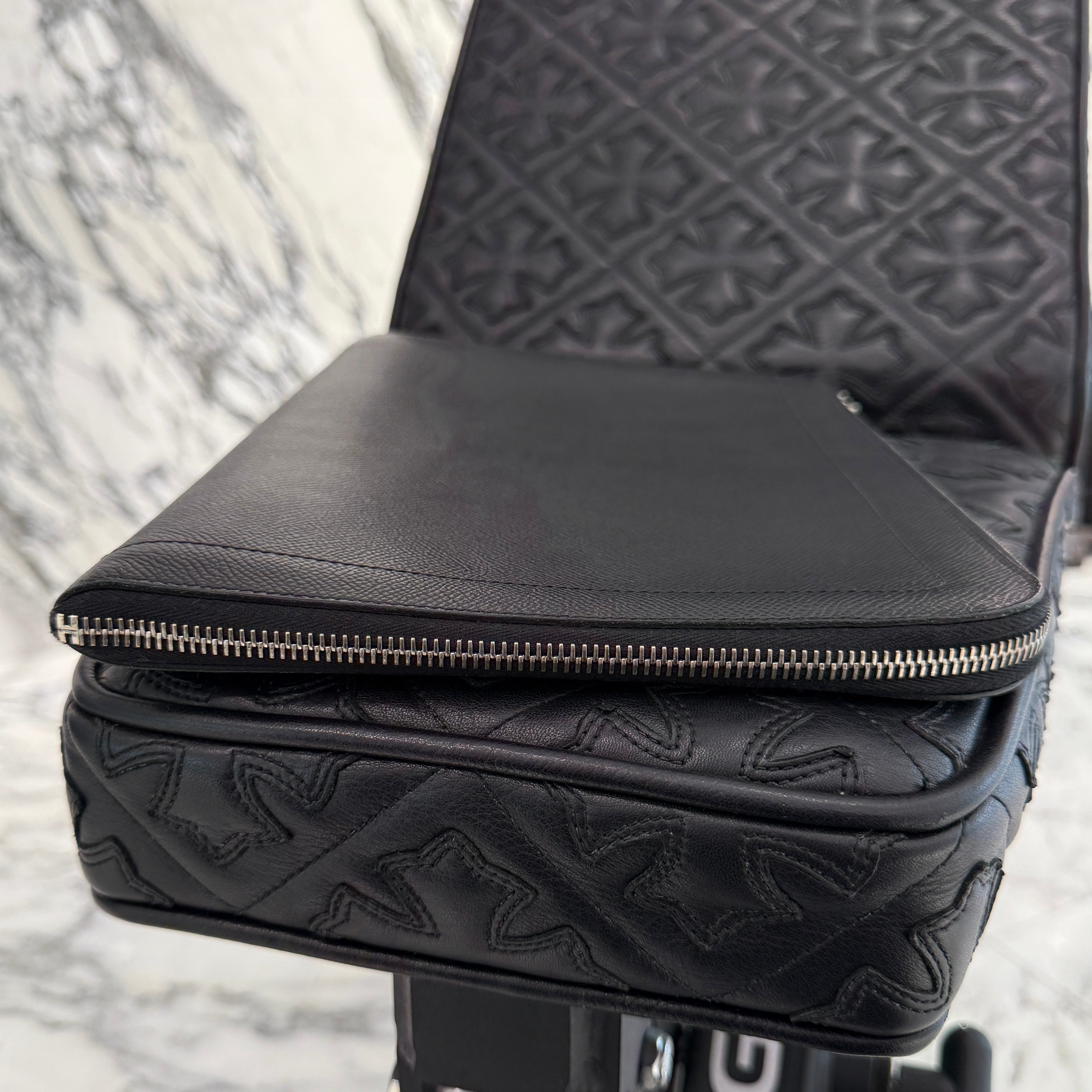 HERMES Zip Tablet Leather Clutch Bag Y刻印 エルメス ジップタブレット クラッチバック Y刻印