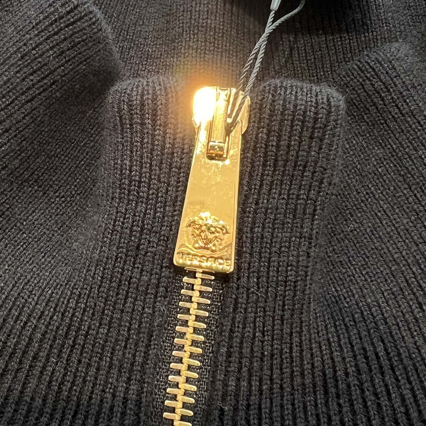 VERSACE 2023AW Barocco Medusa Zip Up Knit Sweater 1012544 1A10257 Size 52 ヴェルサーチェ バロッコ メデューサ ジップアップ ニットセーター サイズ52