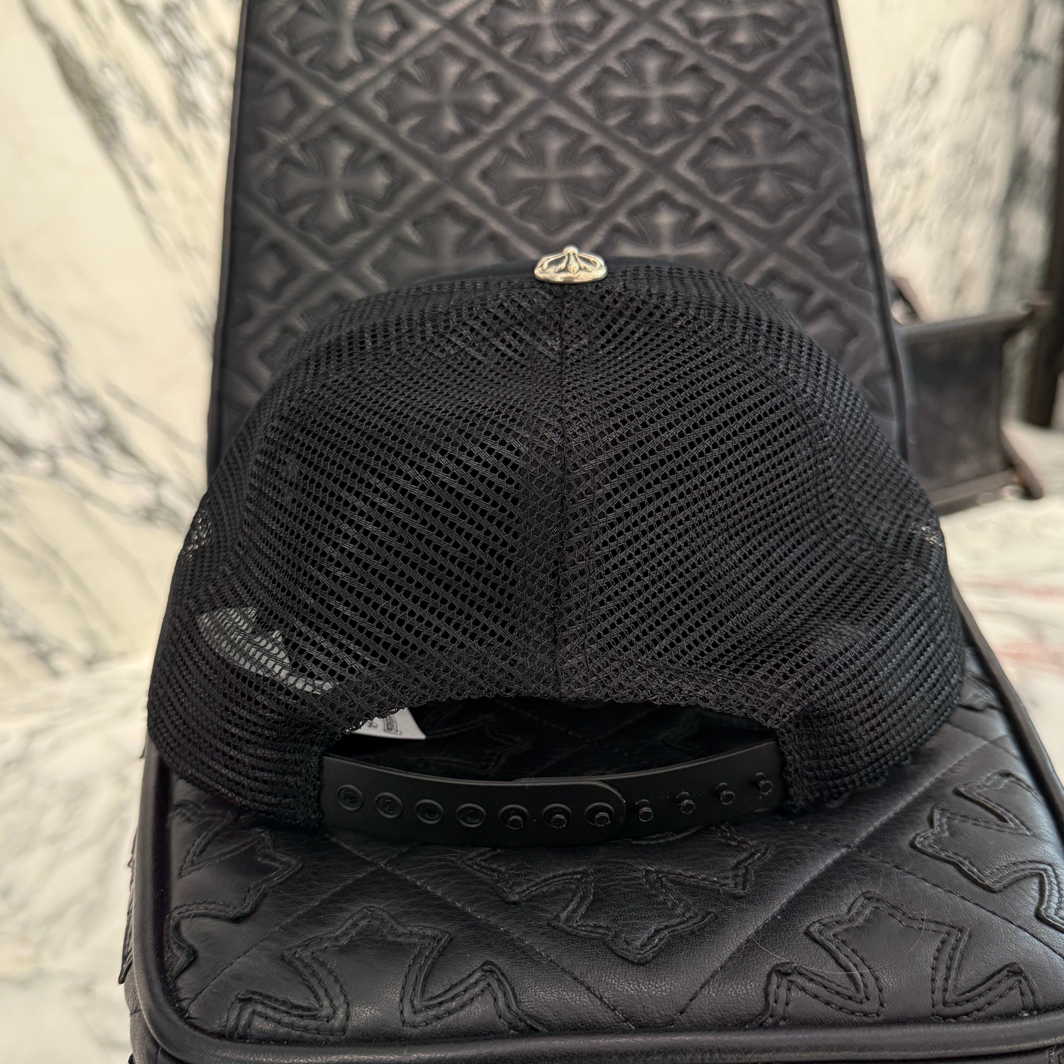 CHROME HEARTS Triple Cross Patch Trucker Cap ONE SIZE（53-60）クロムハーツ トリプルクロスパッチ トラッカーキャップ ONE SIZE（53-60）