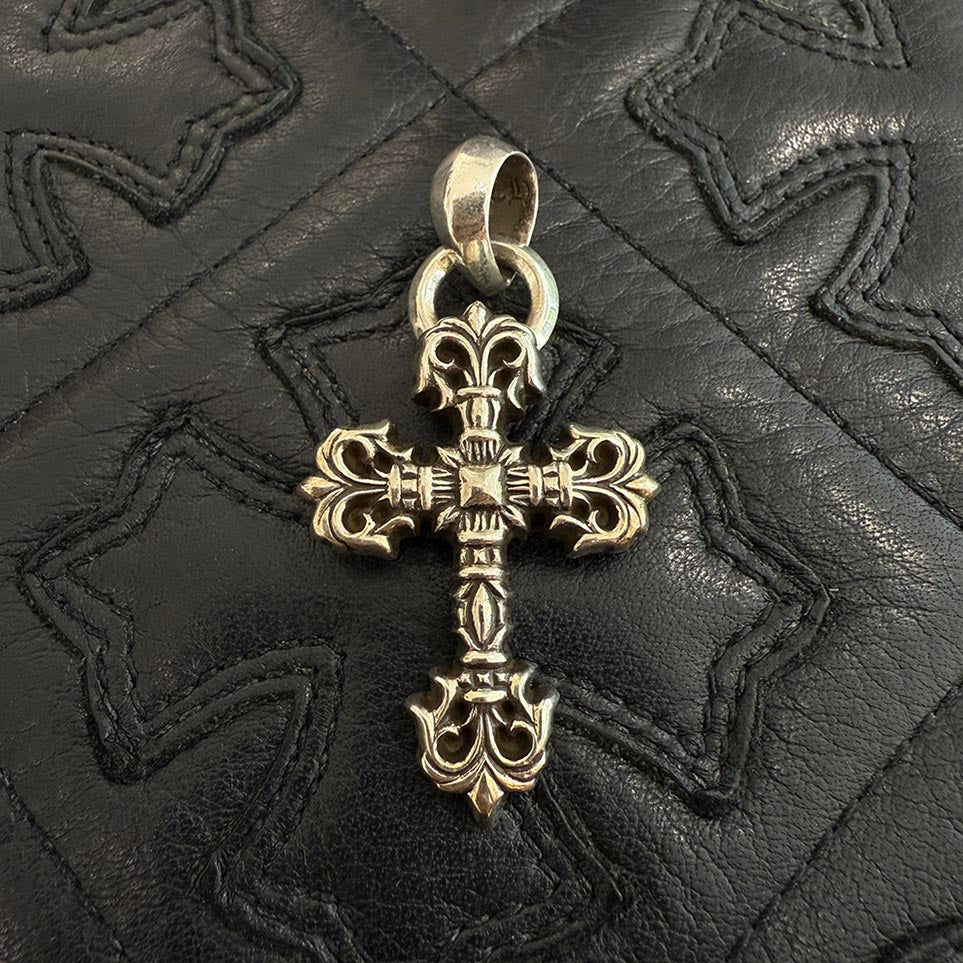 CHROME HEARTS Filigree CH Cross XS Pendant Top With Bail クロムハーツ フィリグリー CHクロス XS ペンダントトップ ウィズ ベイル