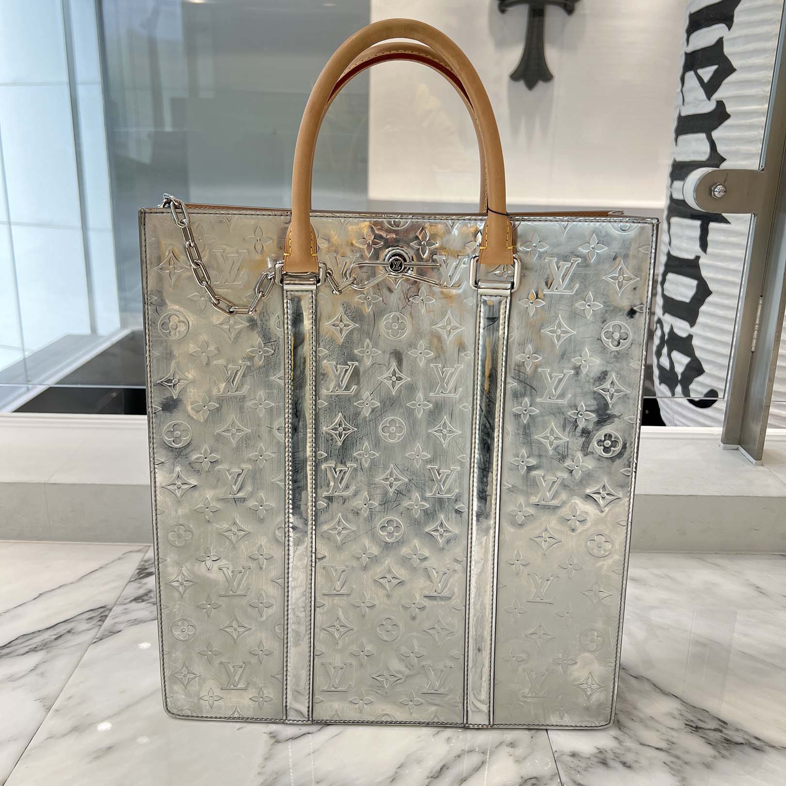 LOUIS VUITTON 2021AW Sac Plat Monogram Mirror Tote Bag M45884 ルイヴィトン サックプラ モノグラムミラートートバッグ