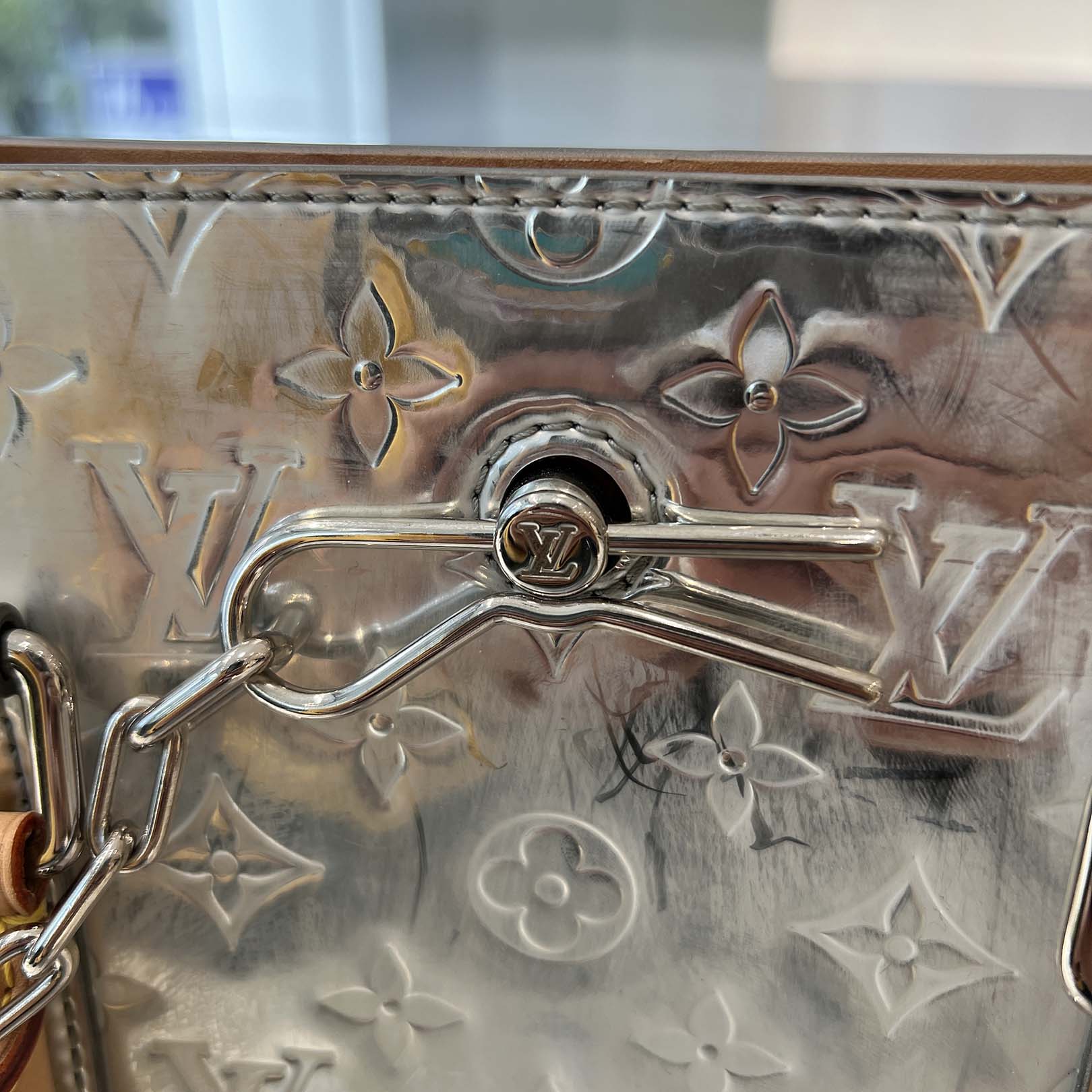 LOUIS VUITTON 2021AW Sac Plat Monogram Mirror Tote Bag M45884 ルイヴィトン サックプラ モノグラムミラートートバッグ