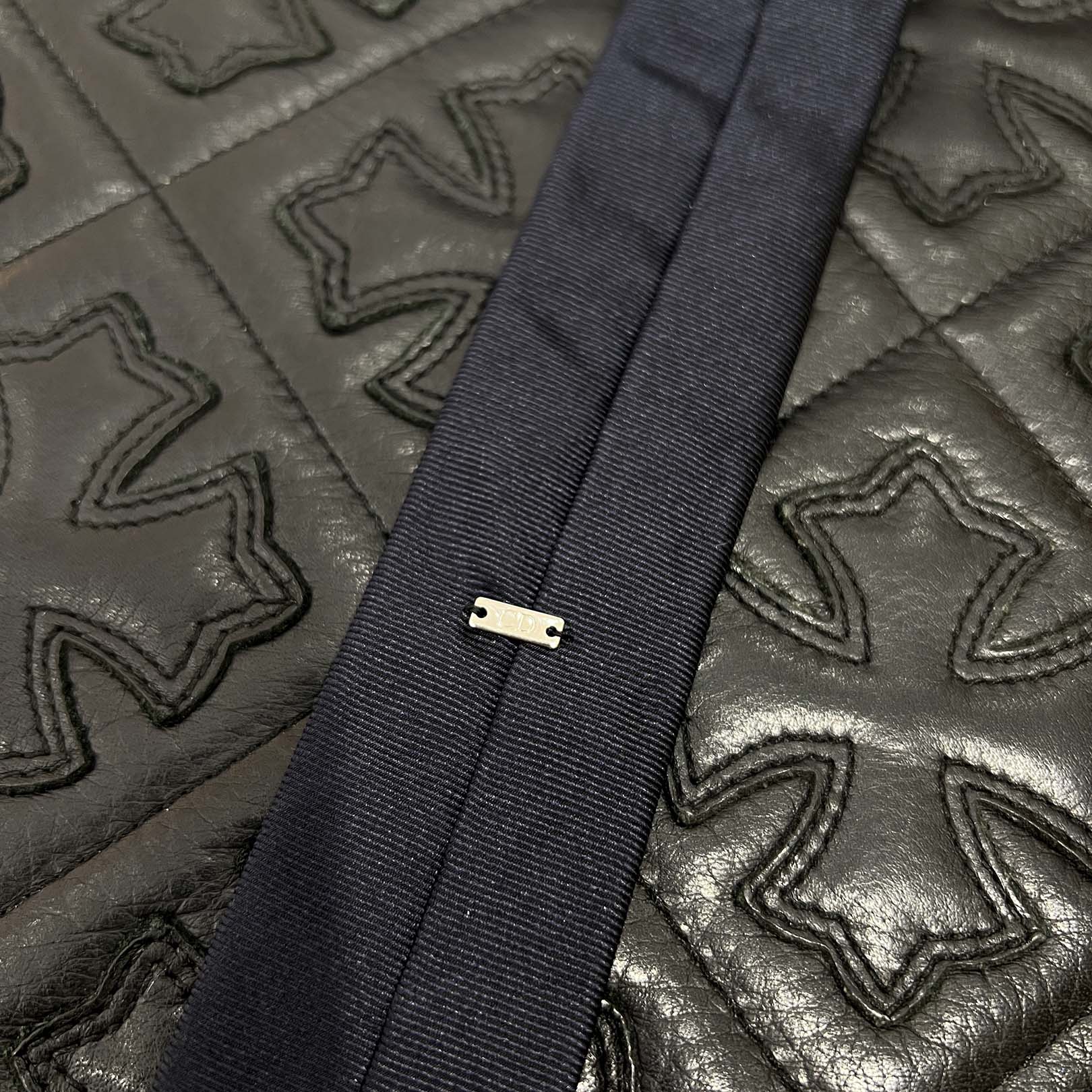 DIOR Heart Embroidered Narrow Tie 14C1047A0574 ディオール ハート刺繍 ナローネクタイ