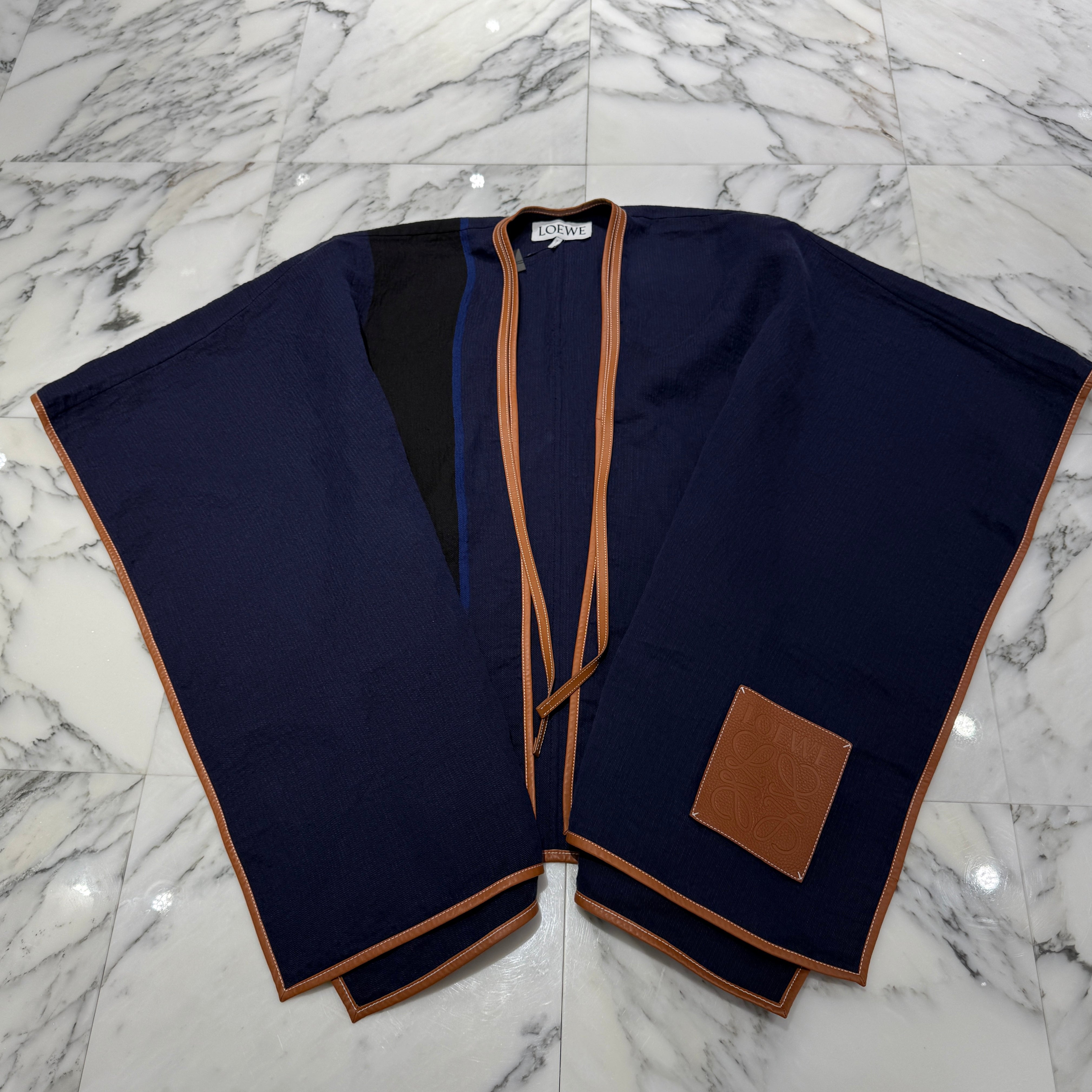 LOEWE Anagram Logo Emboss Leather Patch Stripe Cape S359338XBH Size S ロエベ アナグラムロゴエンボス レザーパッチ ストライプケープ サイズS