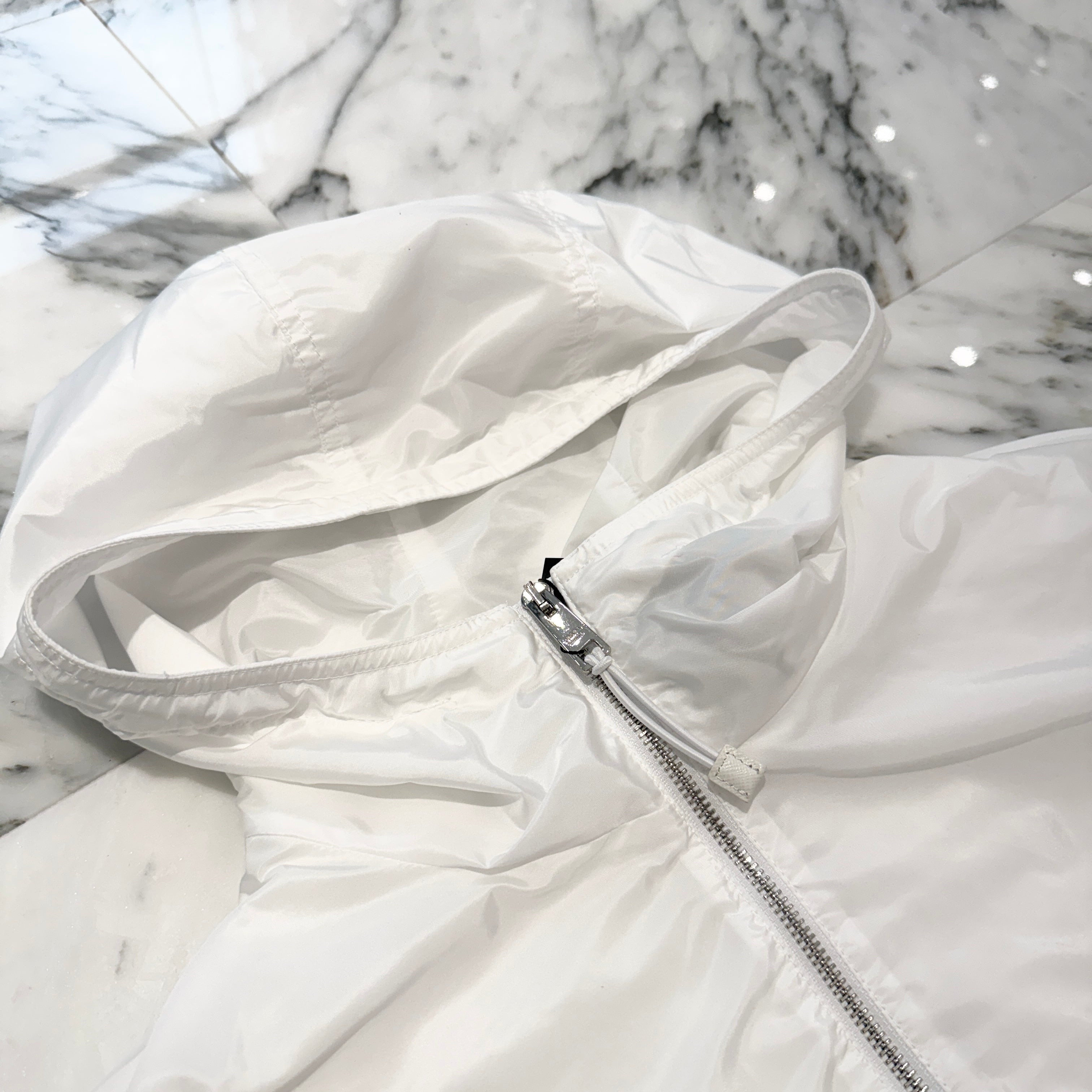 PRADA 2024SS Re-Nylon Hooded Wind Breaker SGC533 S000 1WQ9 Size L プラダ リナイロン フーデッド ウィンドブレーカー サイズL