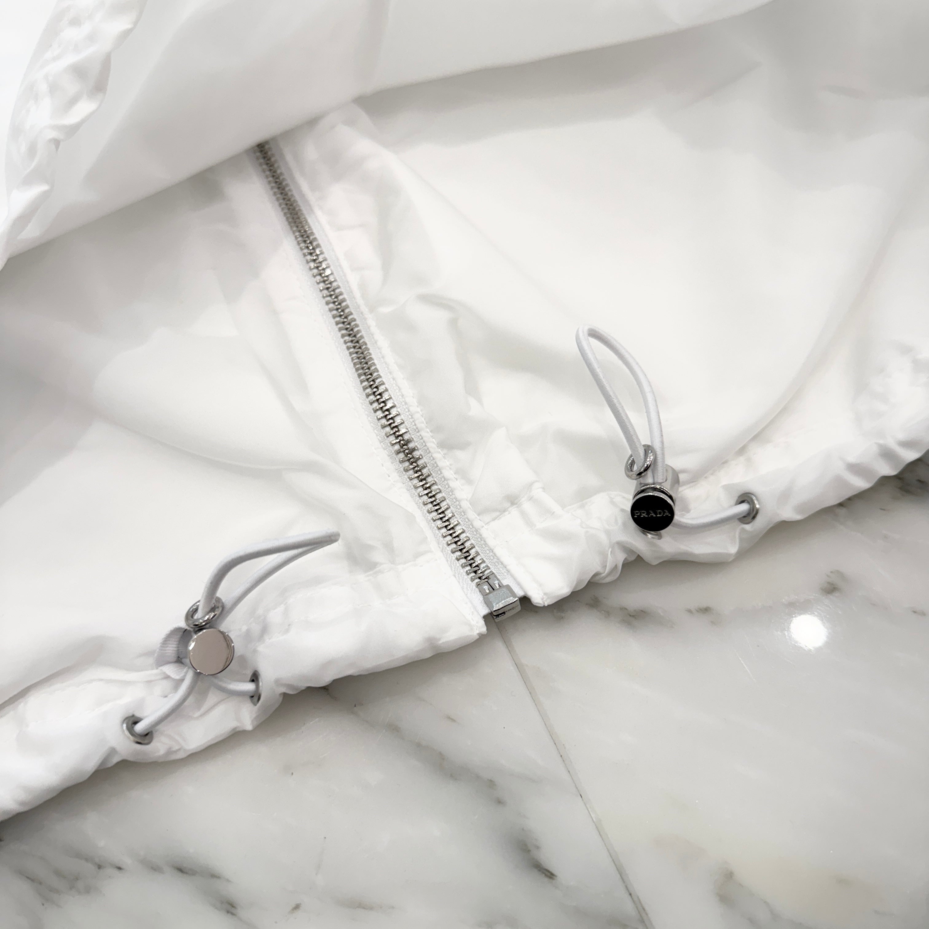 PRADA 2024SS Re-Nylon Hooded Wind Breaker SGC533 S000 1WQ9 Size L プラダ リナイロン フーデッド ウィンドブレーカー サイズL