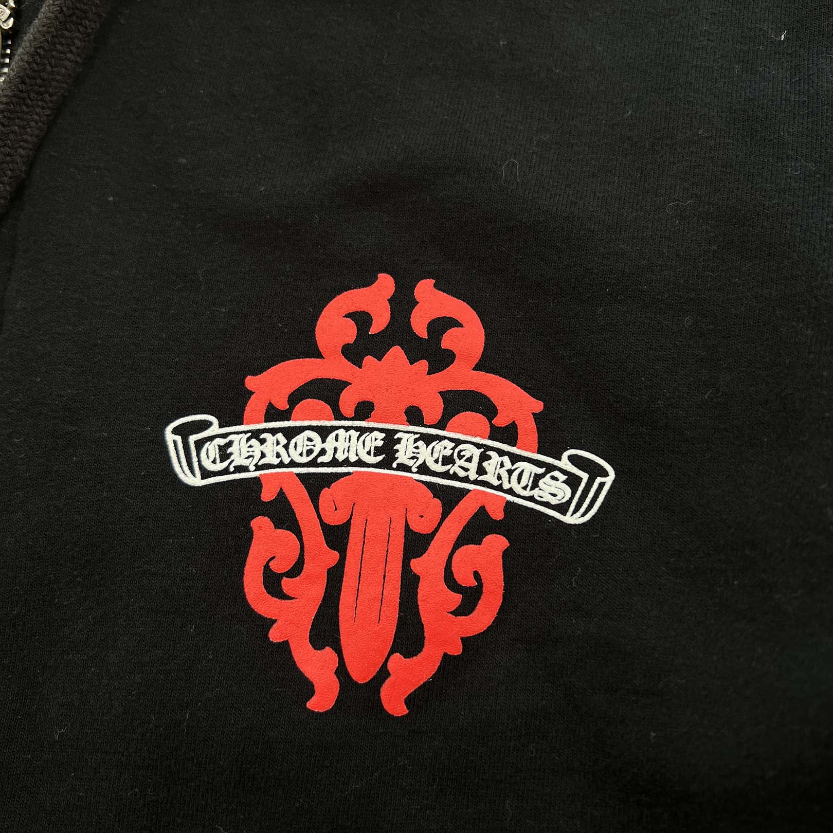 CHROME HEARTS Red Vine Dagger Arm Logo Zip Up Hoodie Size L クロムハーツ レッドヴァインダガー アームロゴ ジップアップ フーディー サイズL
