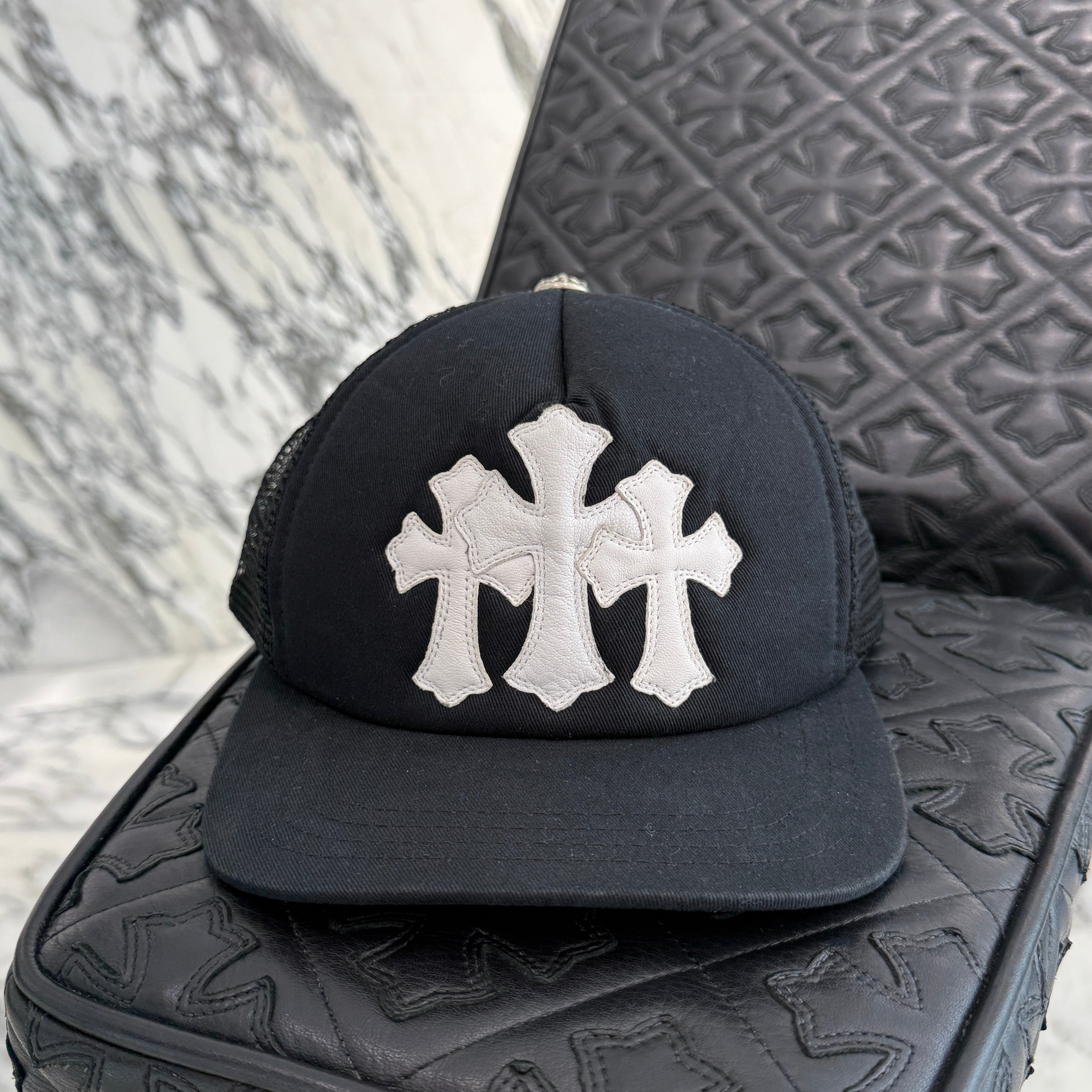 CHROME HEARTS Triple Cross Patch Trucker Cap ONE SIZE（53-60
